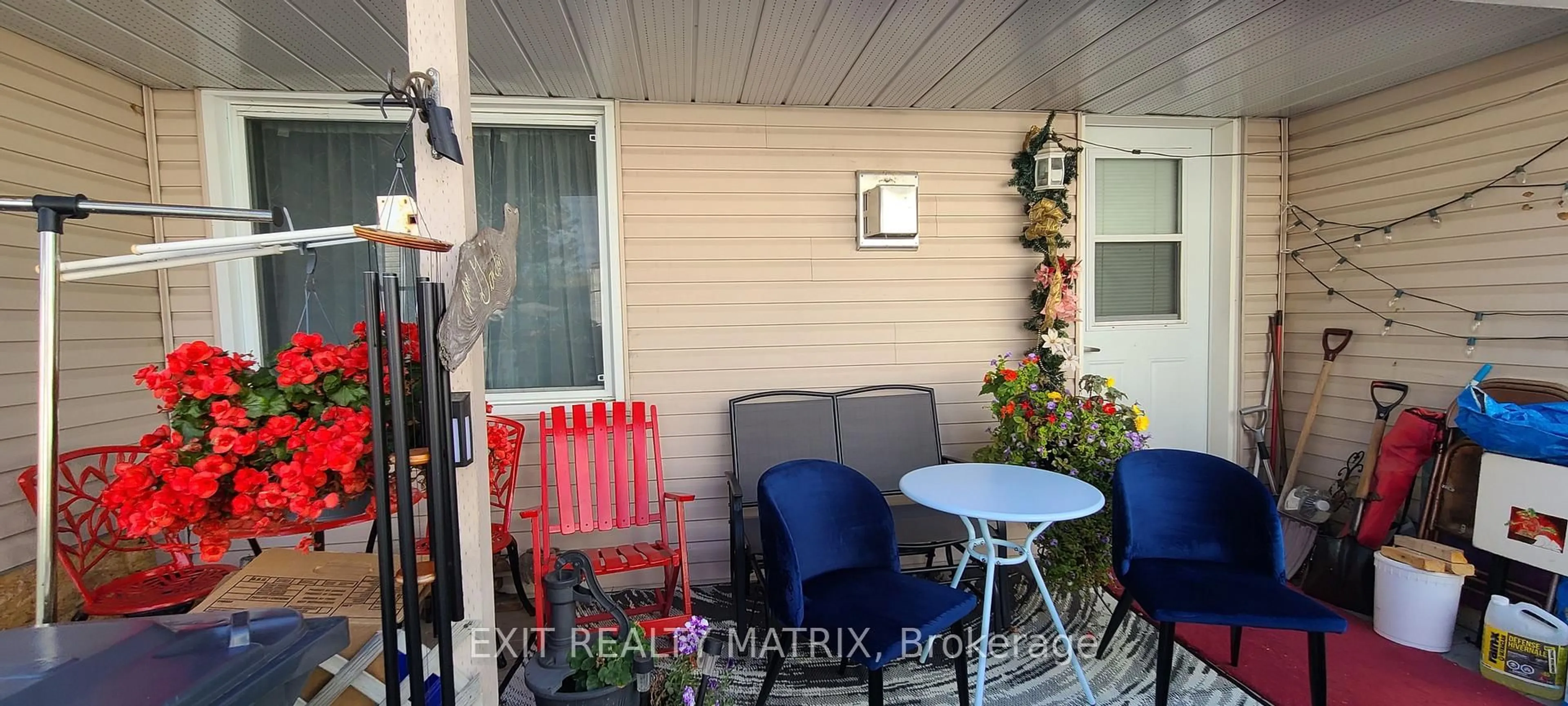 Patio, street for 309-311 Salisbury St, Hawkesbury Ontario K6A 2P5