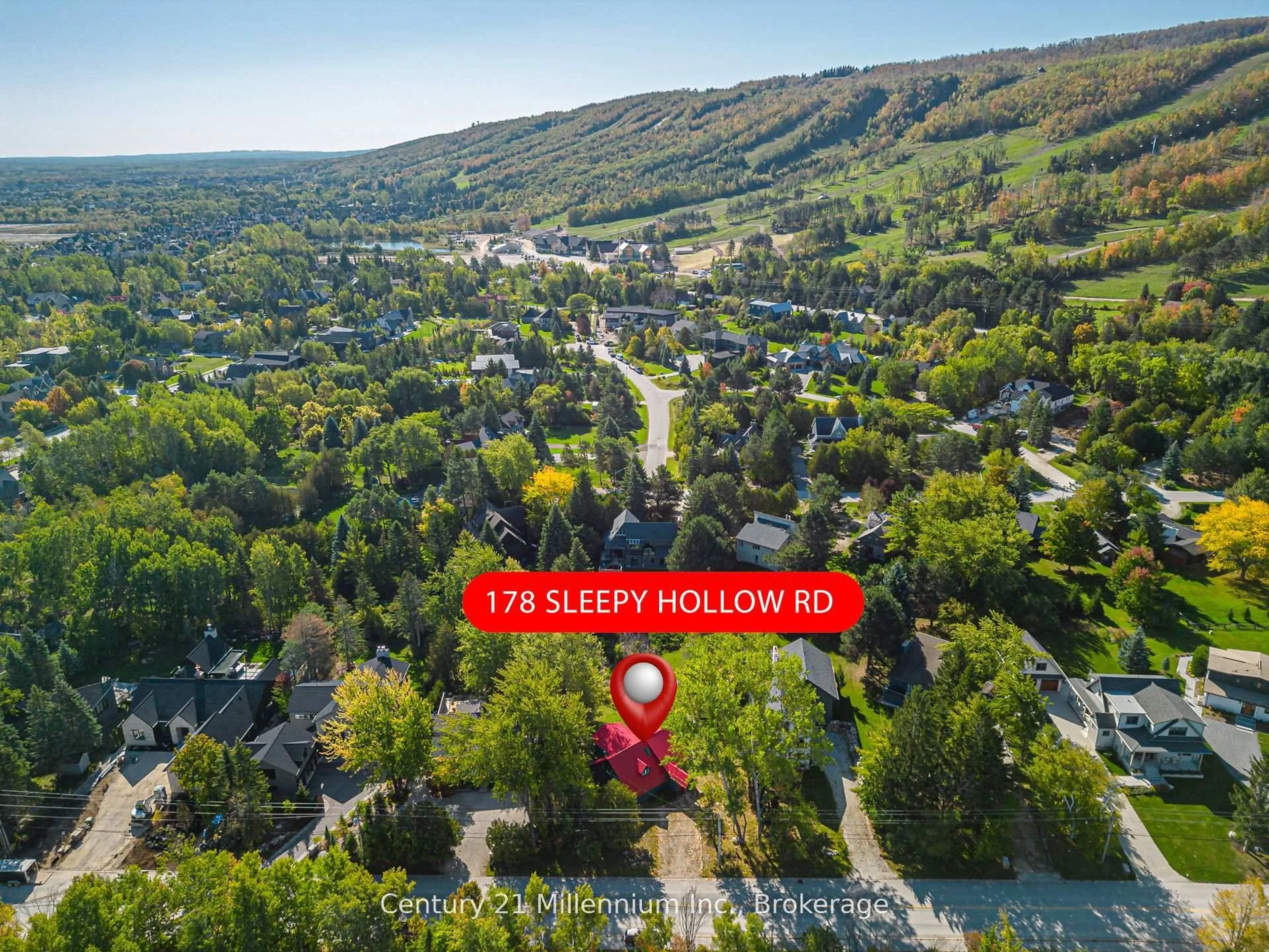 A pic from outside/outdoor area/front of a property/back of a property/a pic from drone, unknown for 178 Sleepy Hollow Rd, Blue Mountains Ontario L9Y 0S8