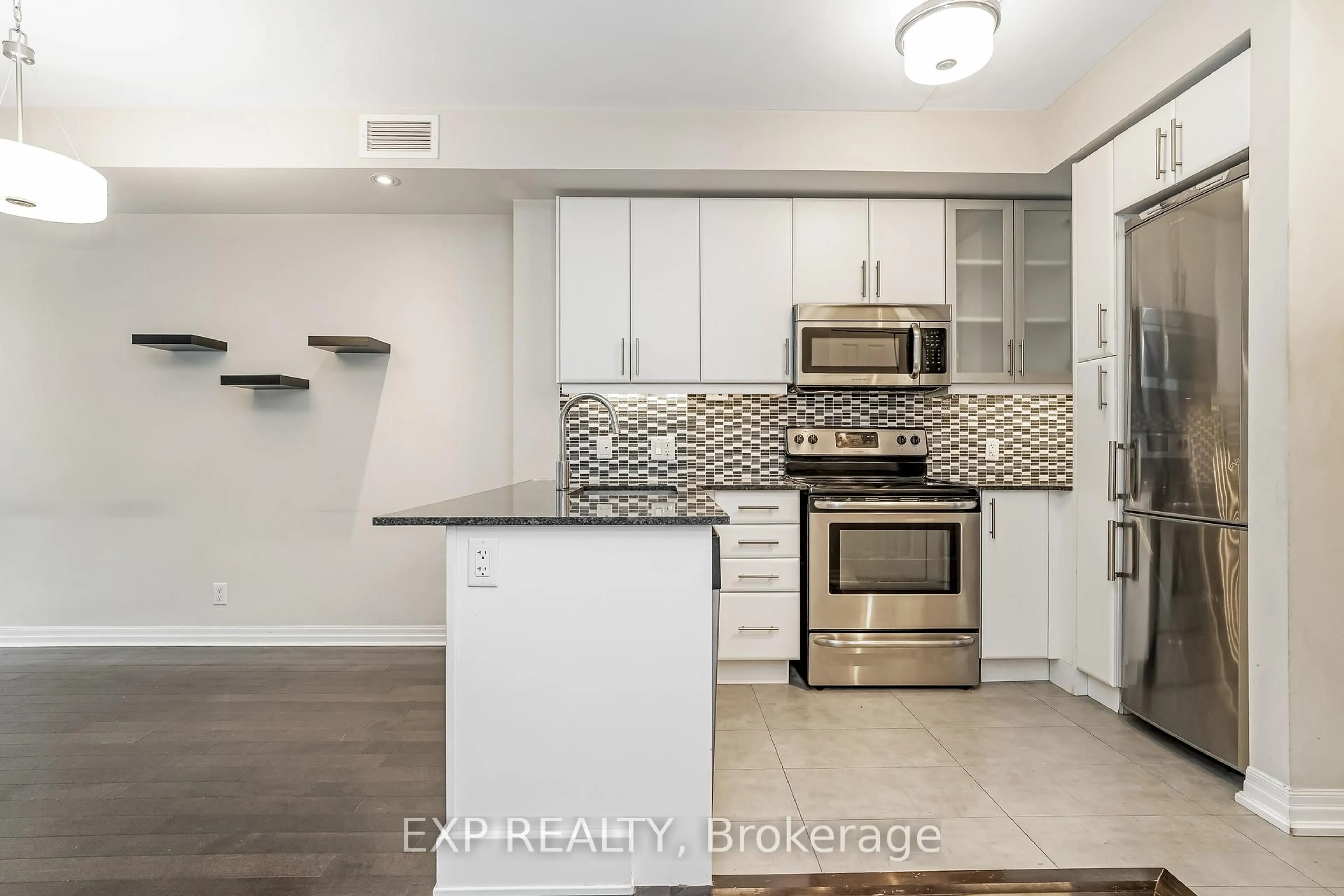 Standard kitchen, unknown for 242 Rideau St #2606, Ottawa Ontario K1N 0B7