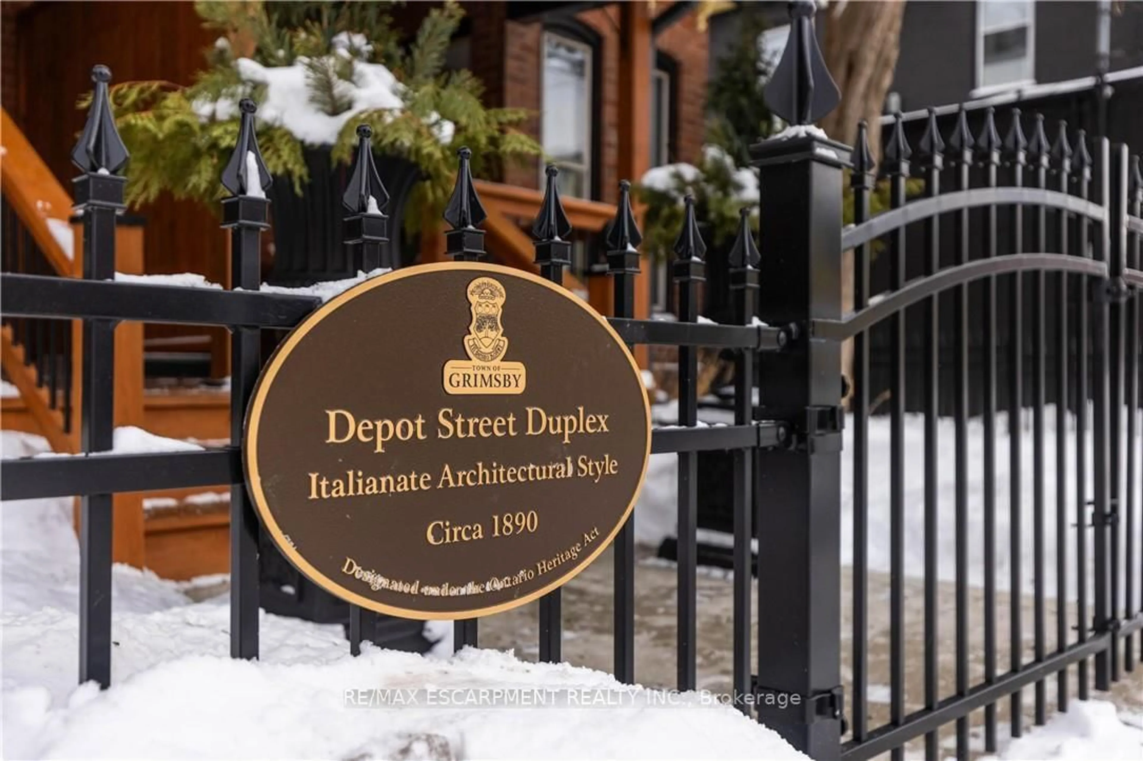 Unknown for 8-10 Ontario St, Grimsby Ontario L3M 3G9