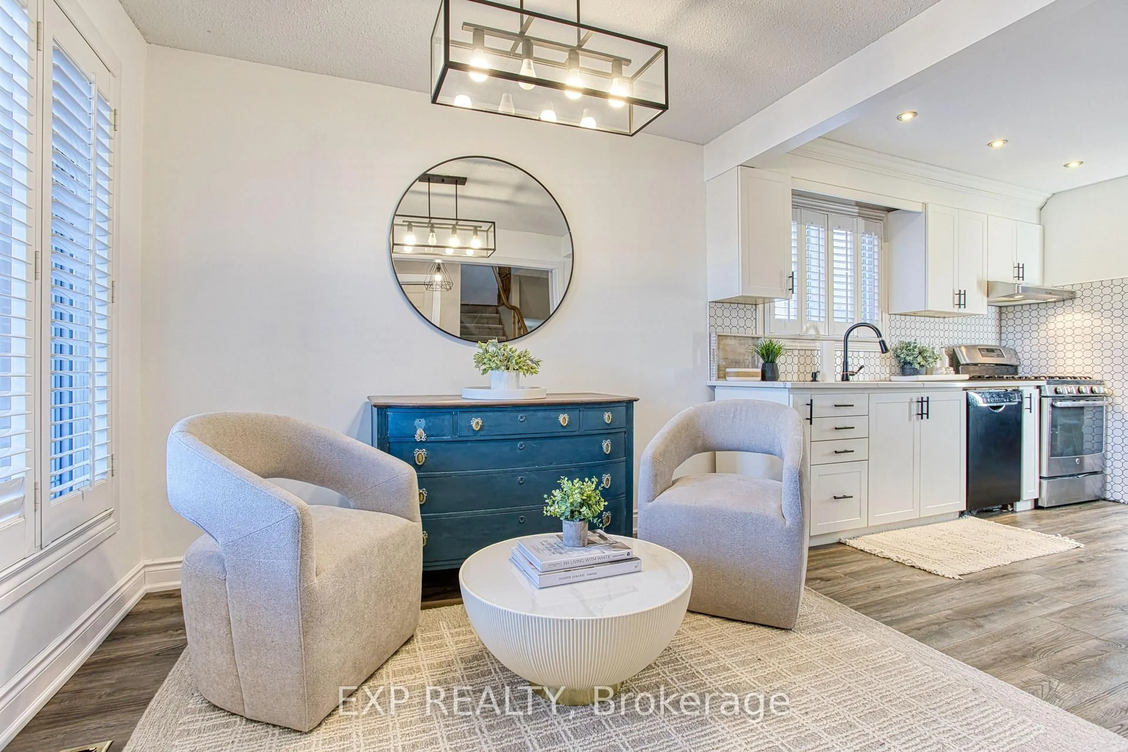 Living room with furniture, ceramic/tile floor for 39 Regis Crt, Hamilton Ontario L8E 4M8