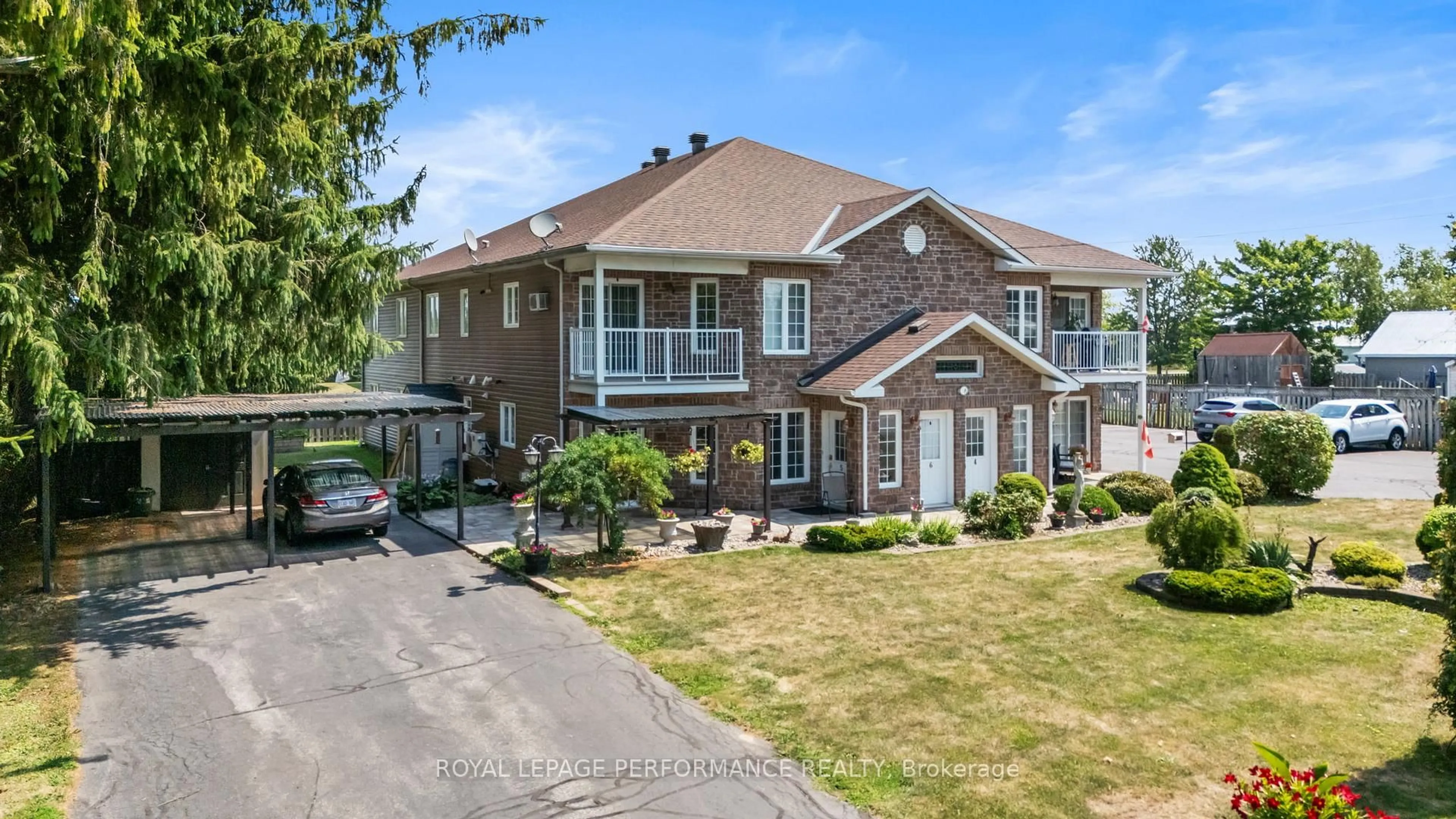 A pic from outside/outdoor area/front of a property/back of a property/a pic from drone, street for 28 Queen St, North Stormont Ontario K0A 1R0