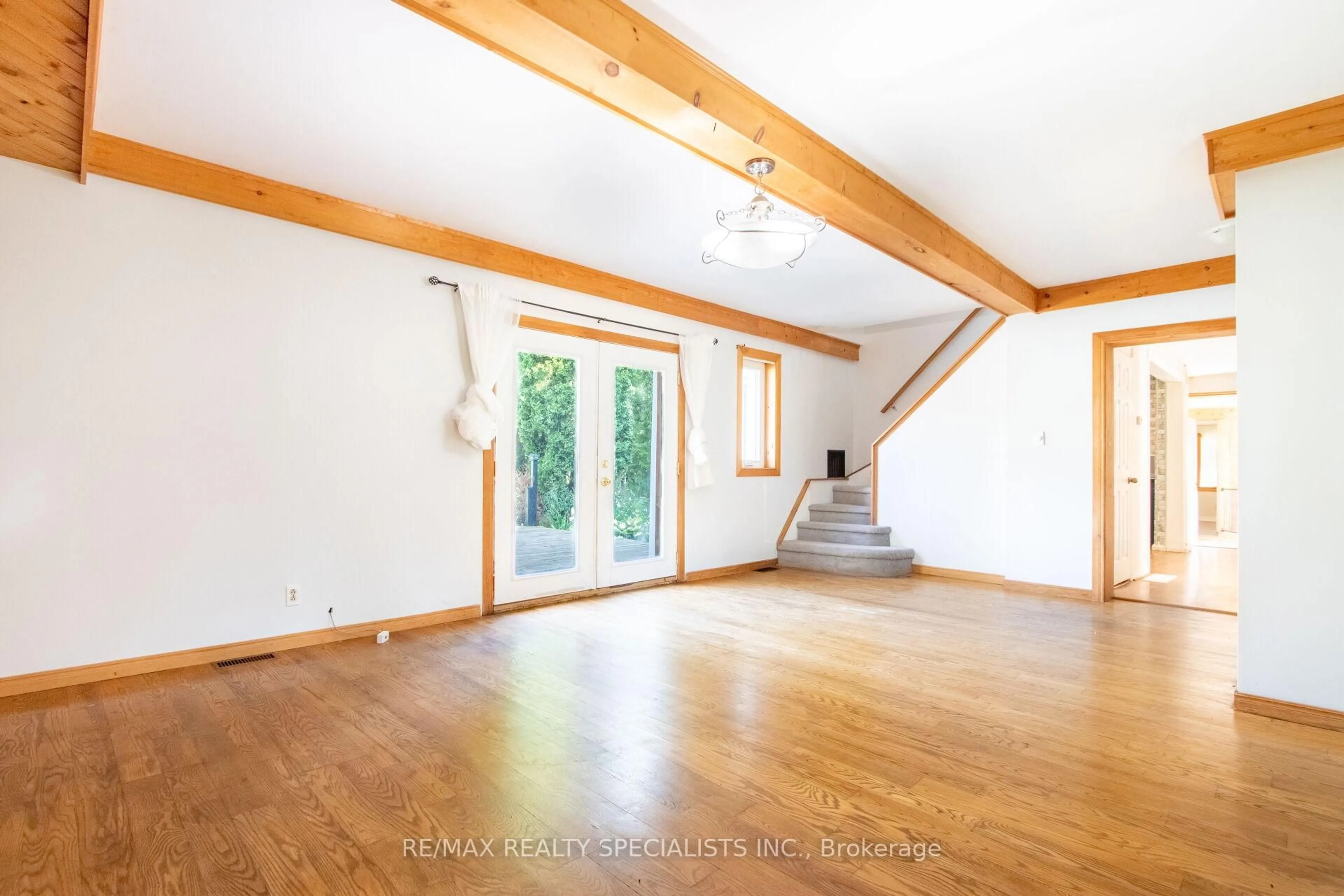 Unknown for 25 Dundas St, Erin Ontario N0B 1T0