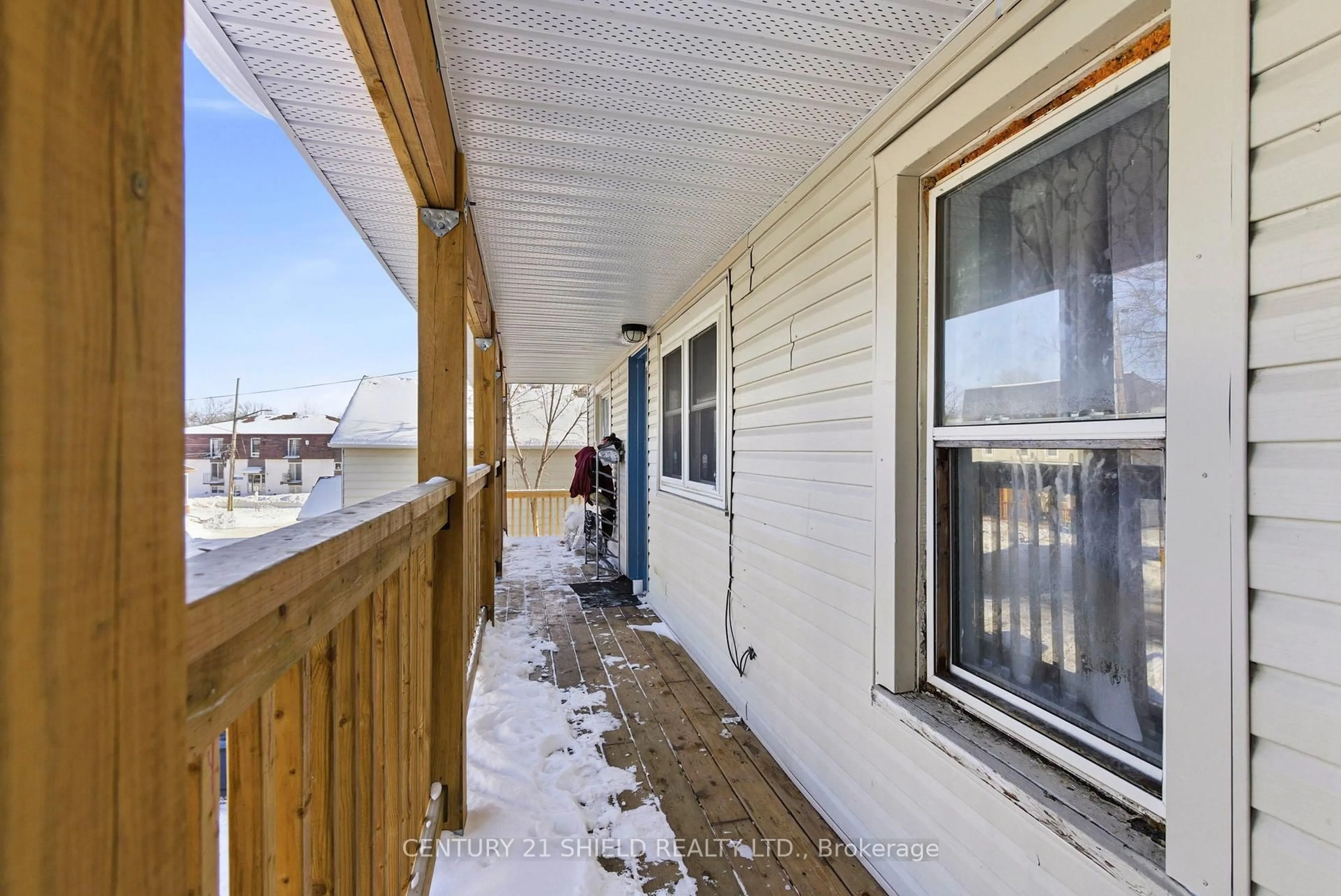 Unknown for 501 Fifth St, Cornwall Ontario K6J 2V7