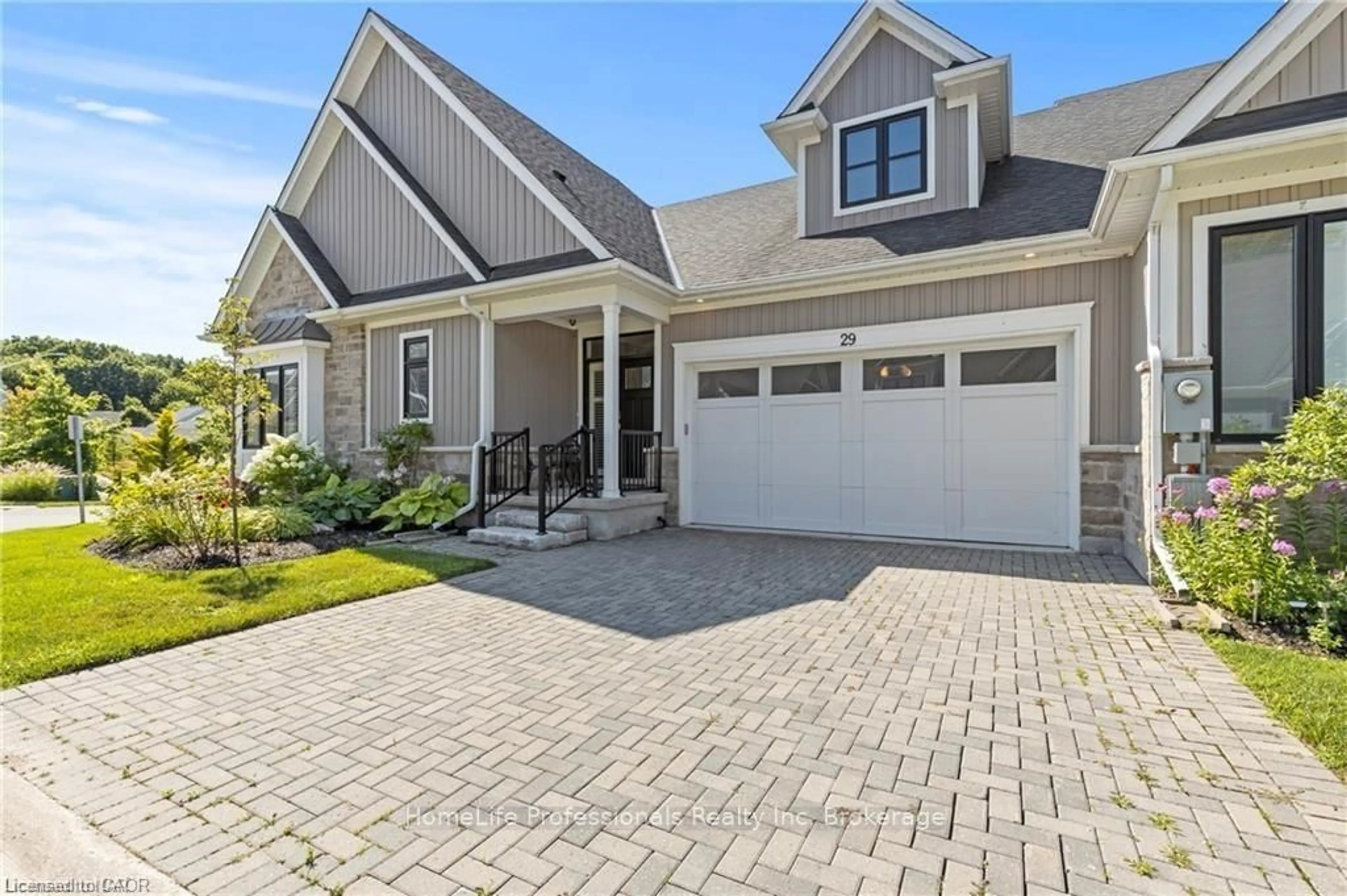 Home with brick exterior material, street for 9245 SHOVELLER Dr #29, Niagara Falls Ontario L2H 0M4