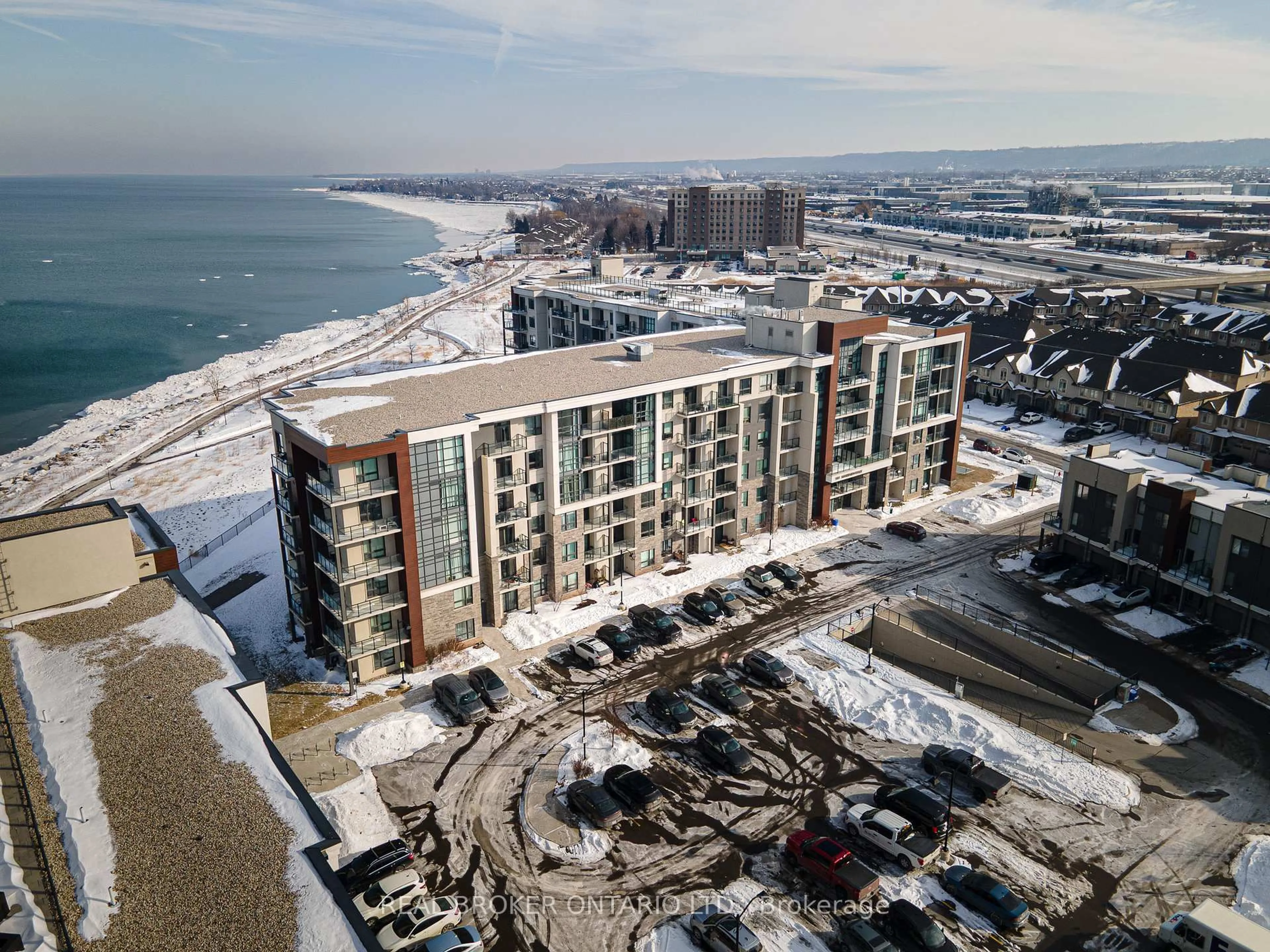 A pic from outside/outdoor area/front of a property/back of a property/a pic from drone, city buildings view from balcony for 101 Shoreview Pl #436, Hamilton Ontario L8E 0K2