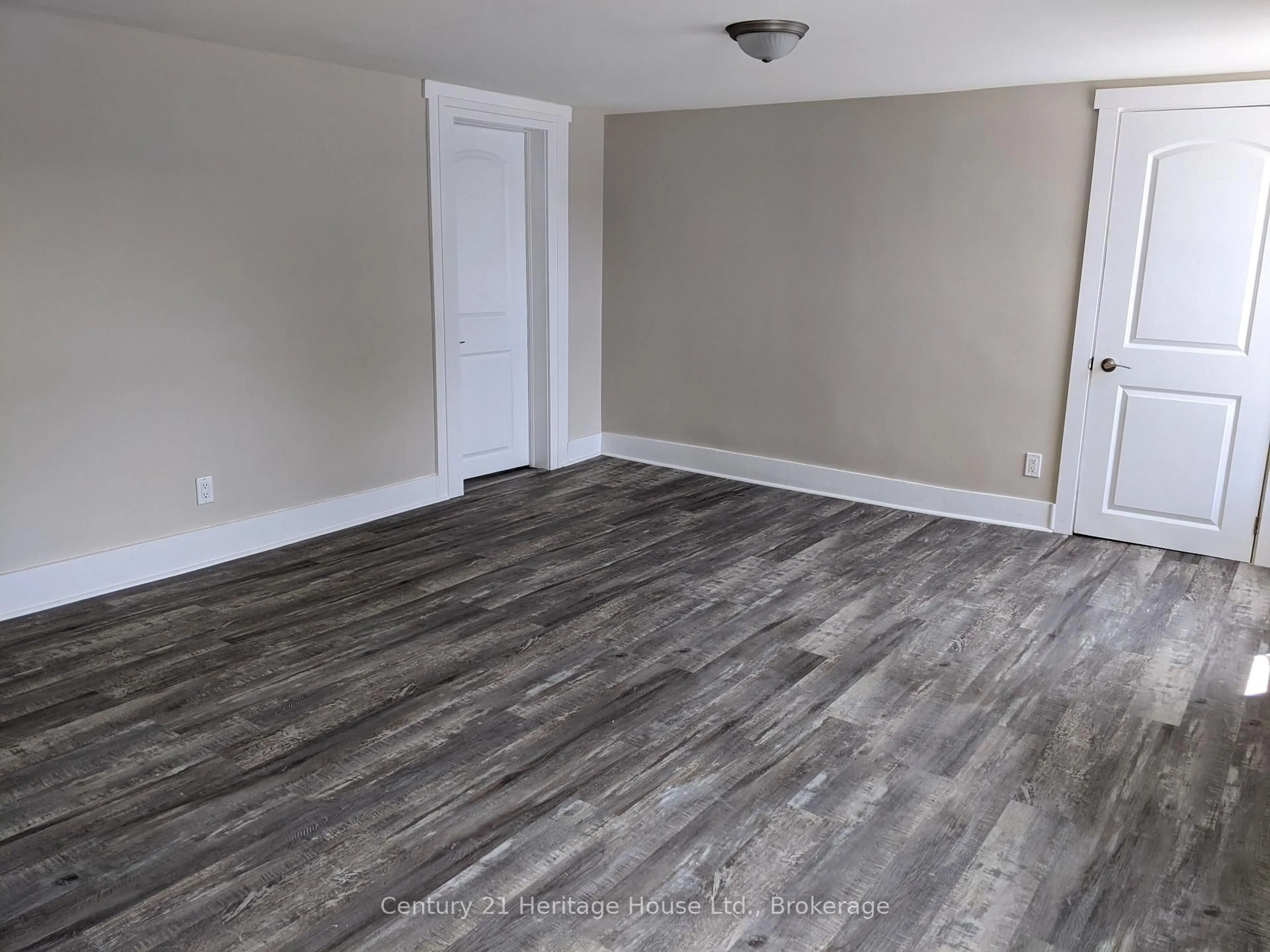 A pic of a room for 50 Goderich St, Huron East Ontario N0K 1W0