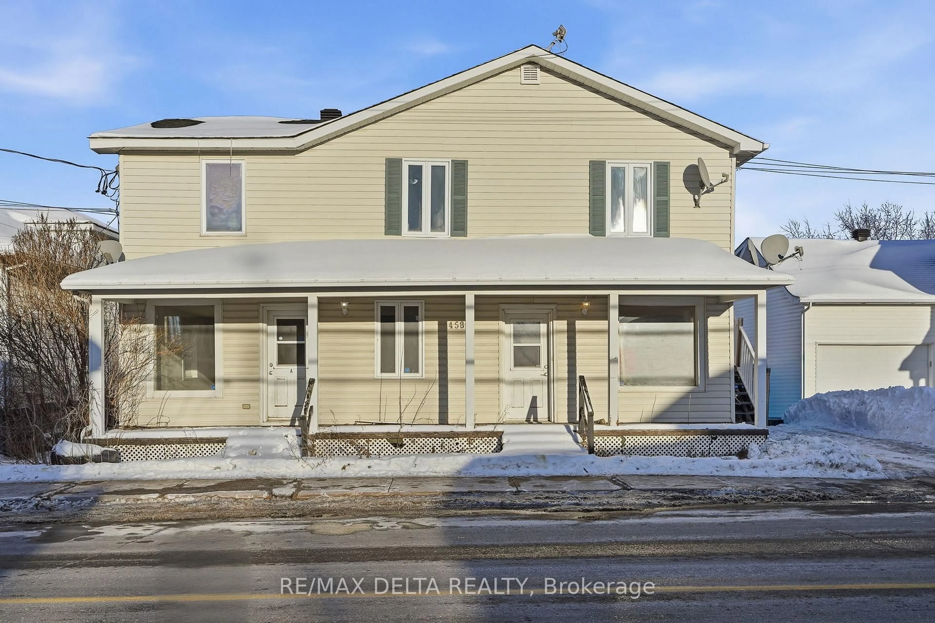 Home with vinyl exterior material, street for 4581 Ste-Catherine St, The Nation Ontario K0C 2B0