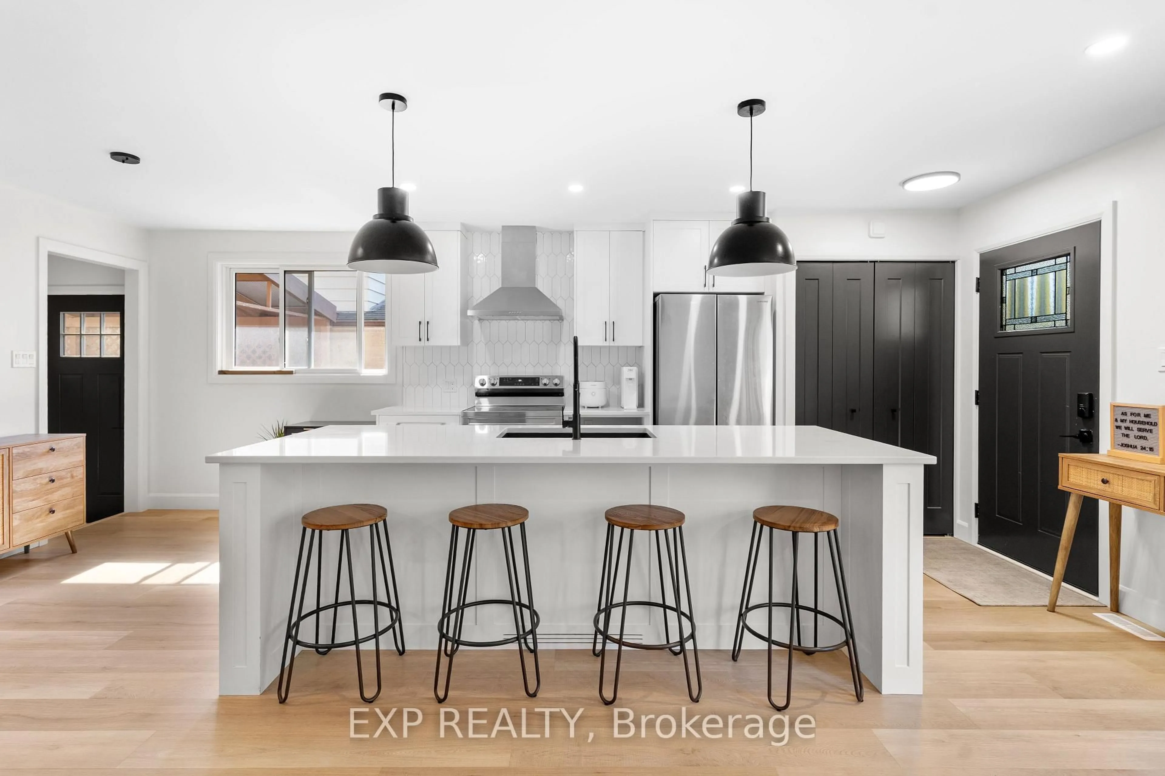 Contemporary kitchen, unknown for 779 Monsarrat Ave, London East Ontario N5Y 4Y3