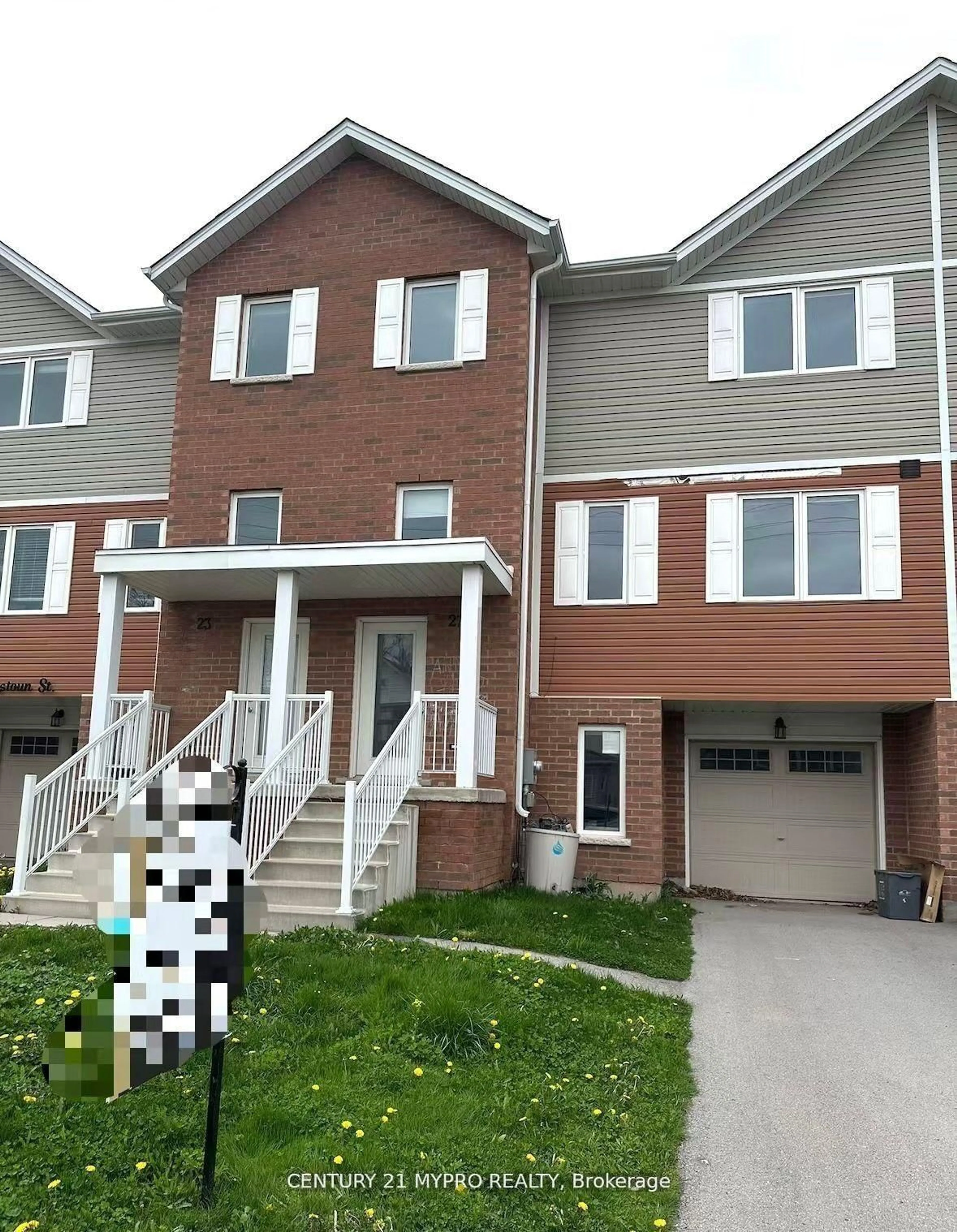Home with brick exterior material, street for 27 DENISTOUN St, Welland Ontario L3C 0H6
