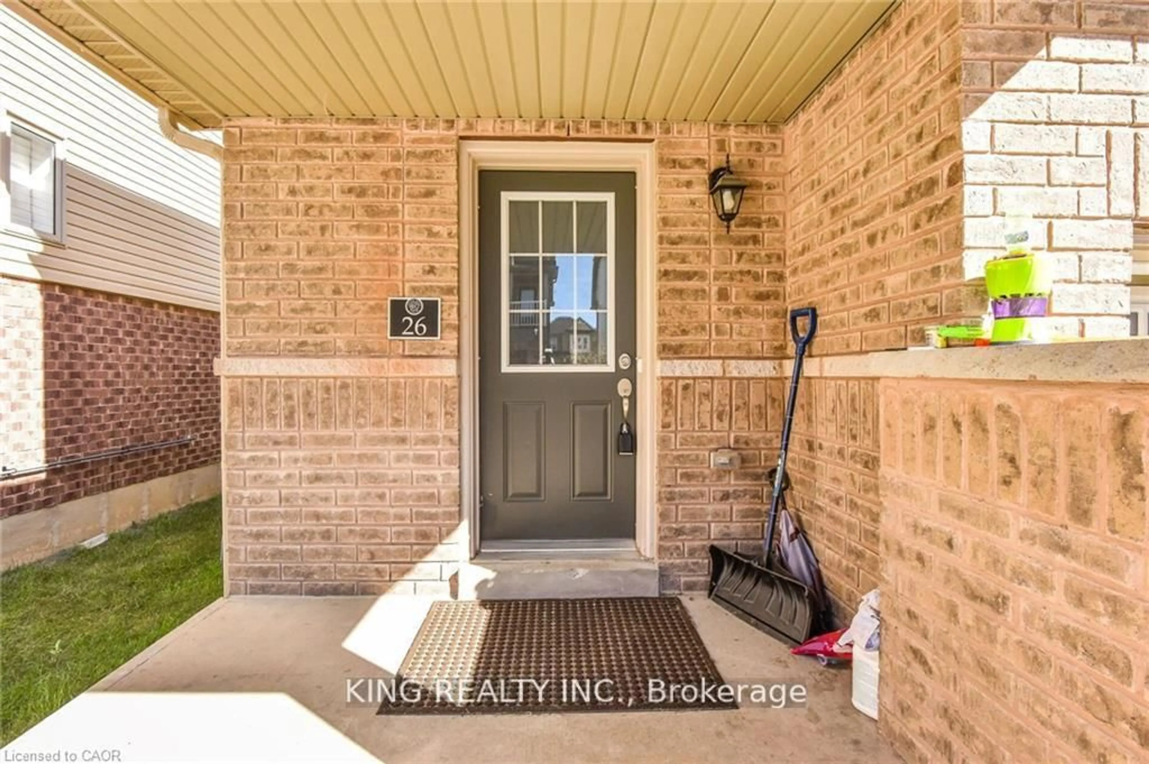 Indoor entryway for 470 LINDEN Dr #26, Cambridge Ontario N3H 5L5