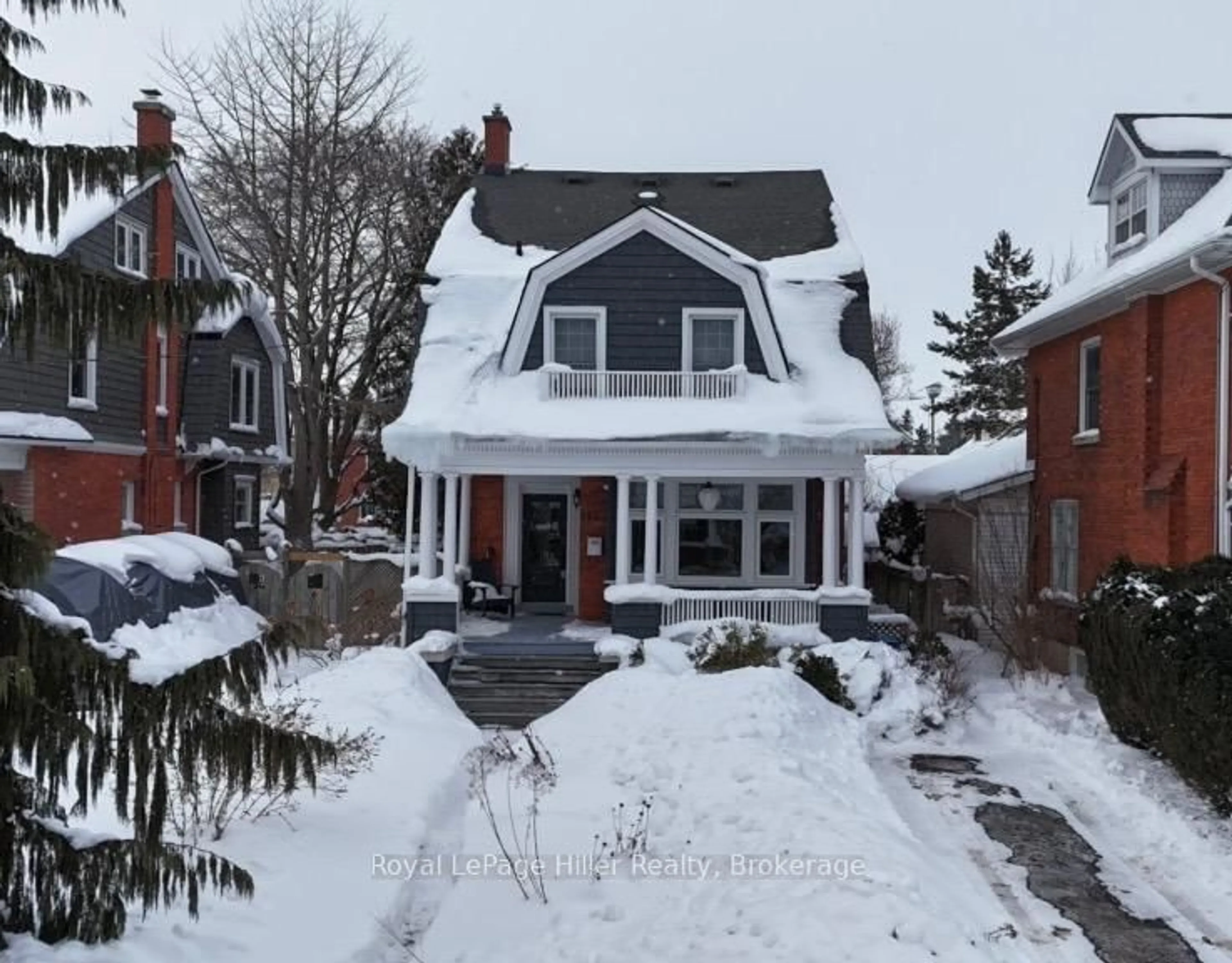 A pic from outside/outdoor area/front of a property/back of a property/a pic from drone, street for 180 Elizabeth St, Stratford Ontario N5A 4Z3