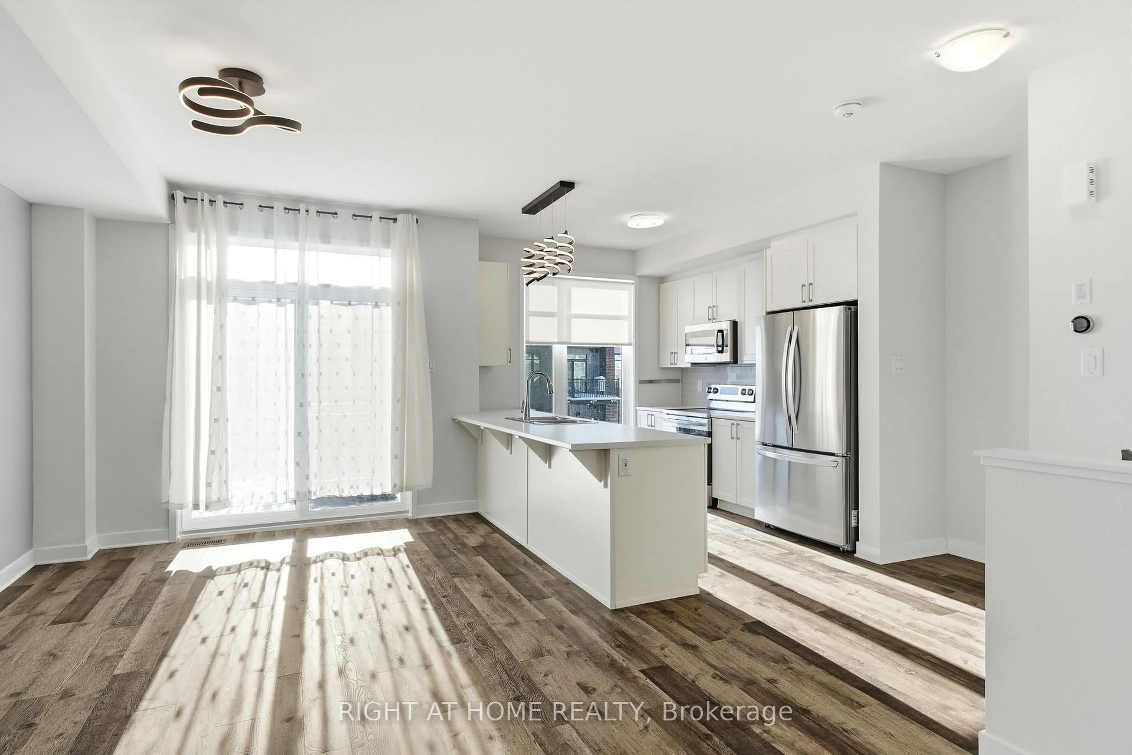 Open concept kitchen, unknown for 164 Visor Private, Ottawa Ontario K2V 0S6