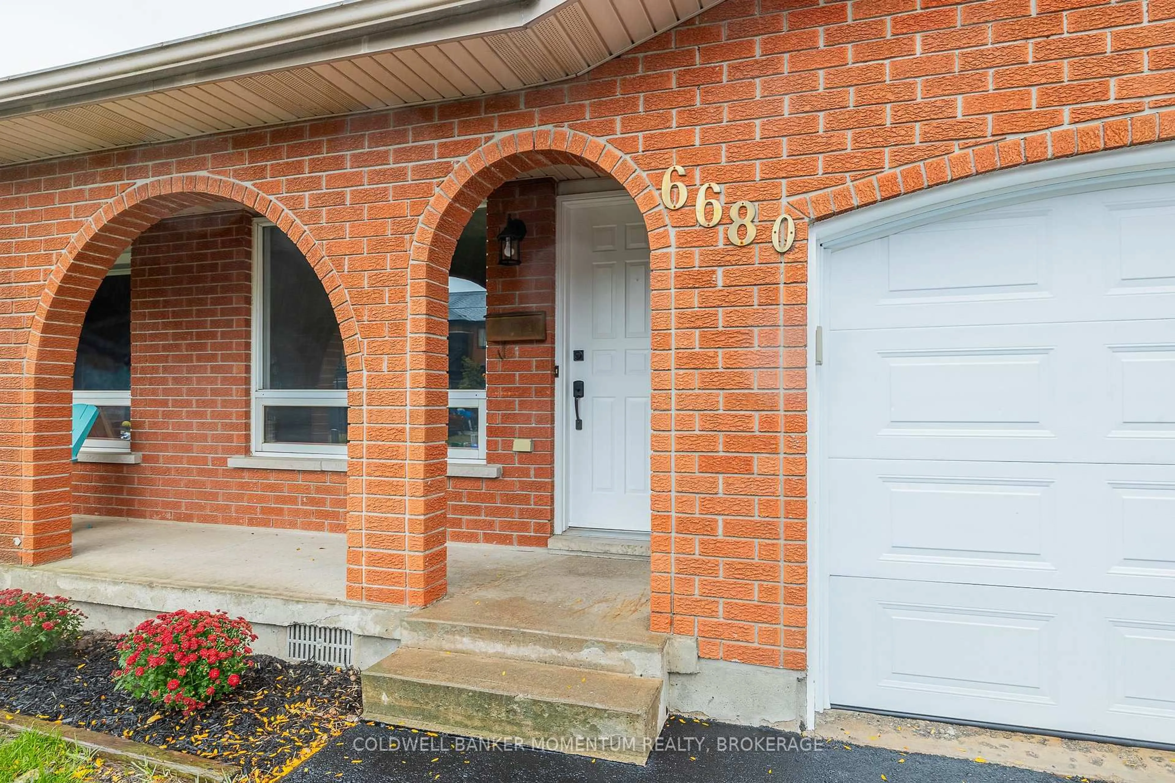 Home with brick exterior material, street for 6680 Cropp St, Niagara Falls Ontario L2E 7B3