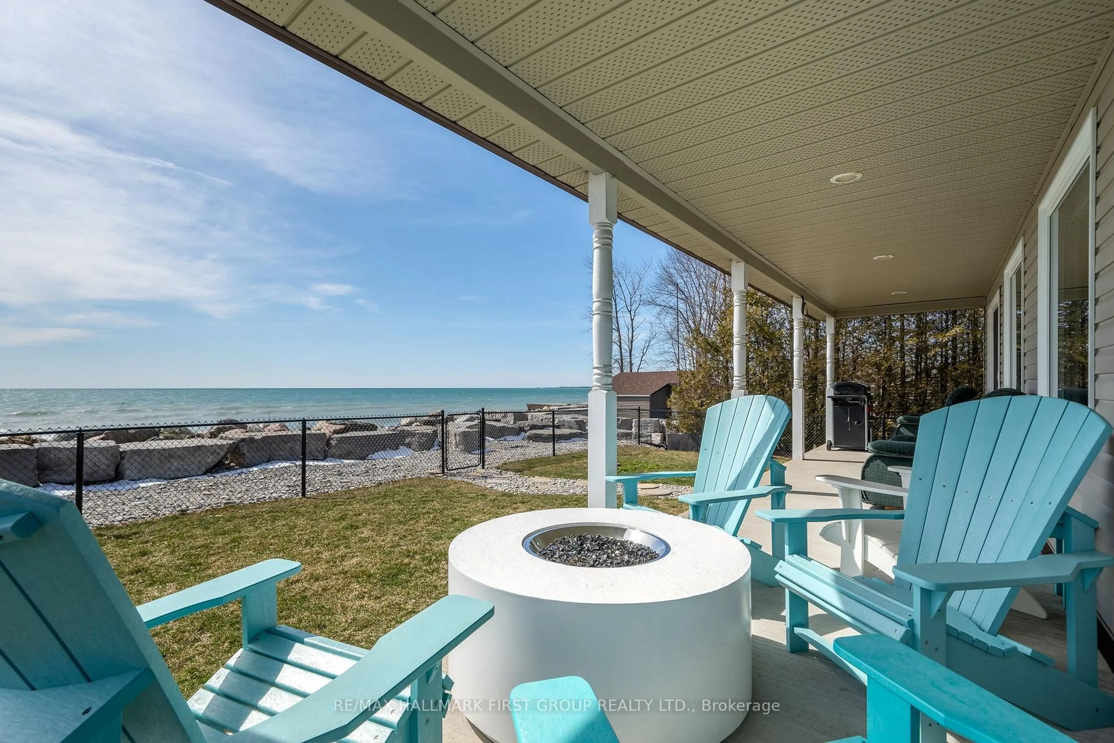 Patio, water/lake/river/ocean view for 44 GREENWAY Circ, Brighton Ontario K0K 1H0