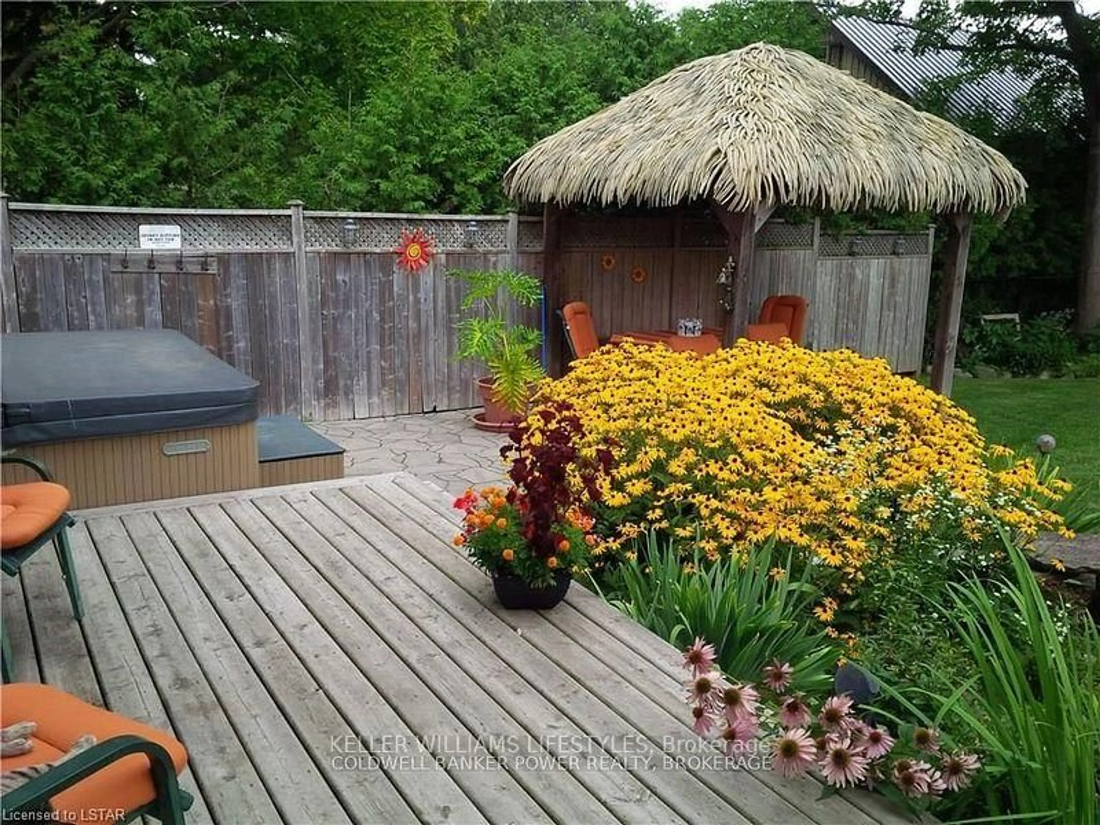 Patio, street for 23904 Denfield Rd, Middlesex Centre Ontario N0M 1P0