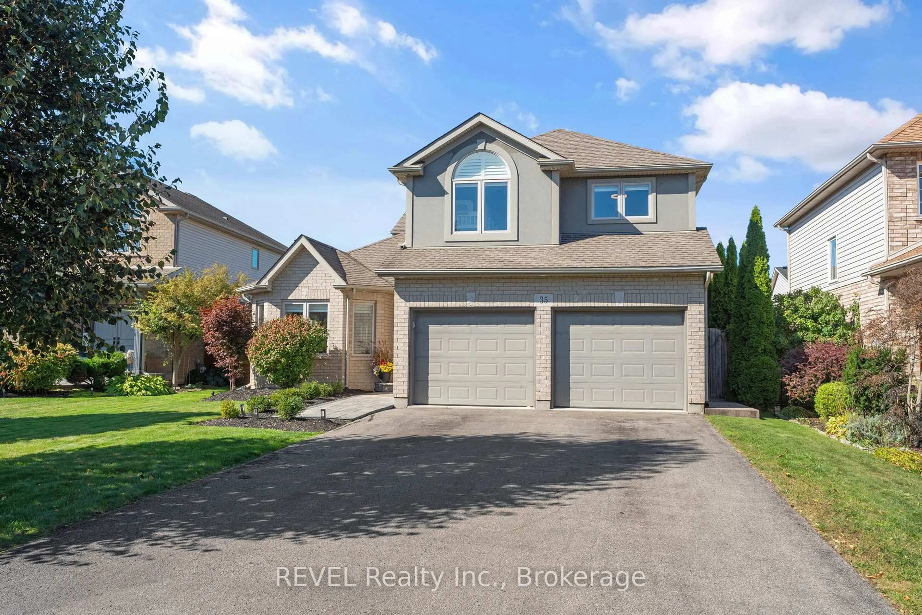 Unknown for 35 AGINCOURT Cres, St. Catharines Ontario L2S 4B4