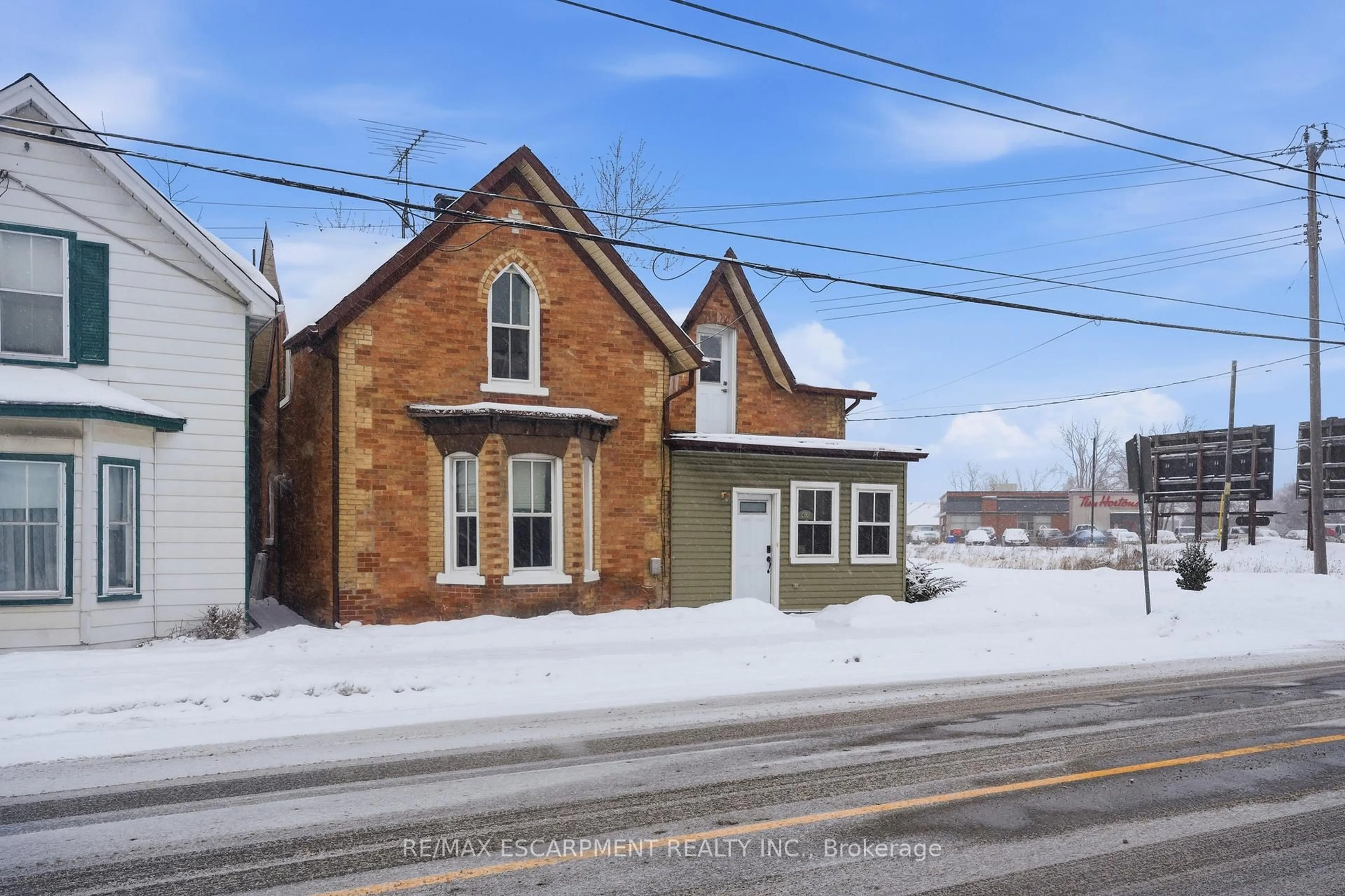 Home with brick exterior material, street for 43 Main St, Haldimand Ontario N0A 1H0