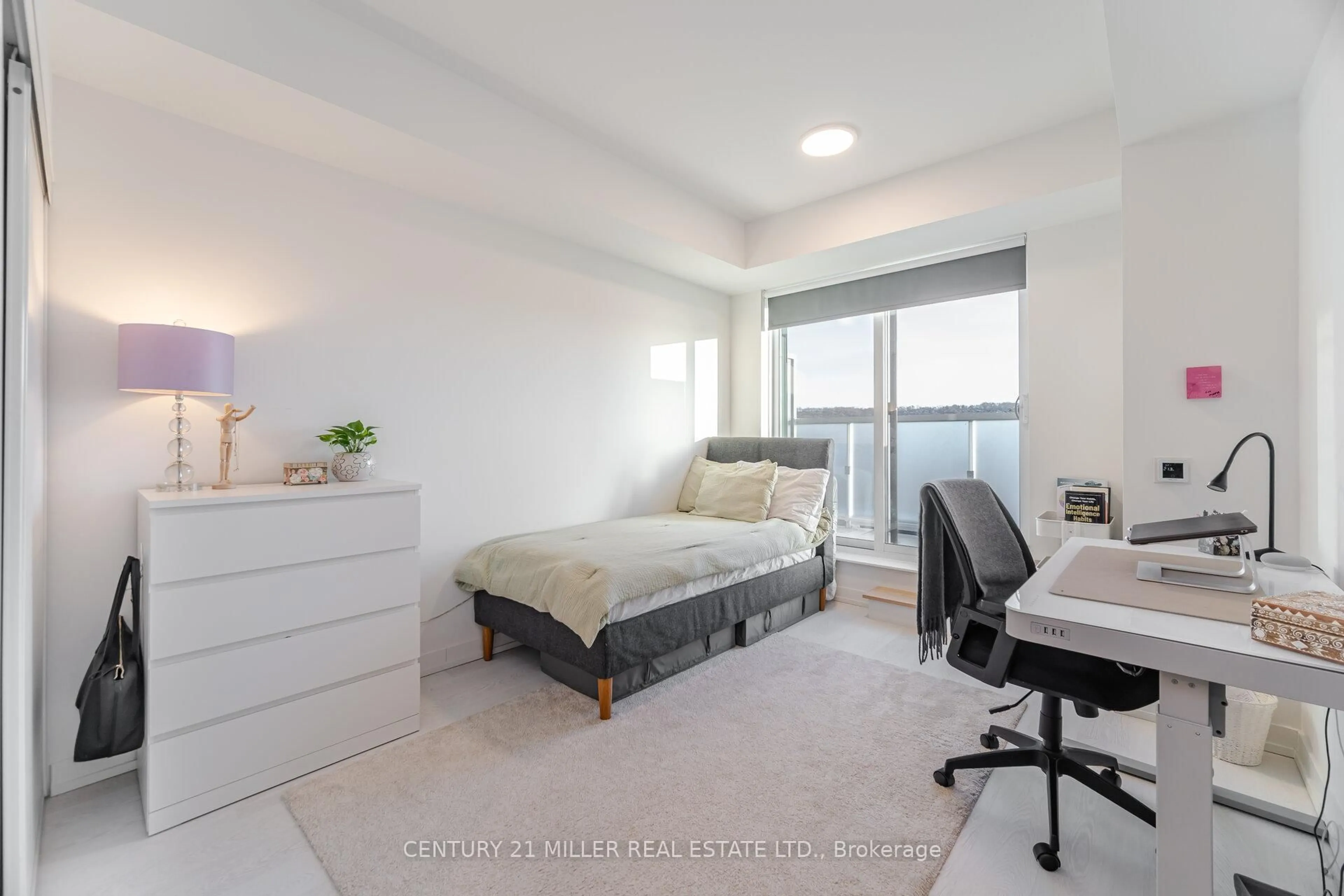 Bedroom with bed, unknown for 415 Main St #606, Hamilton Ontario L8P 0C9