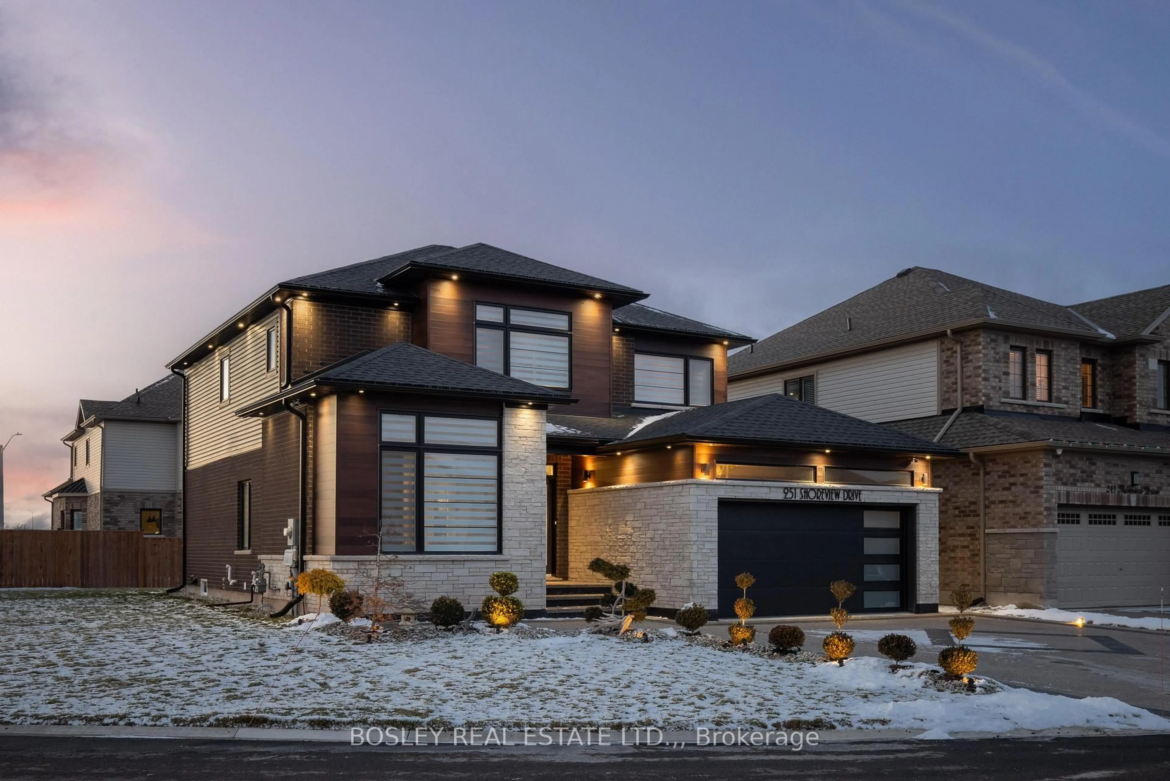 Home with brick exterior material, street for 251 Shoreview Dr, Welland Ontario L3B 0H3