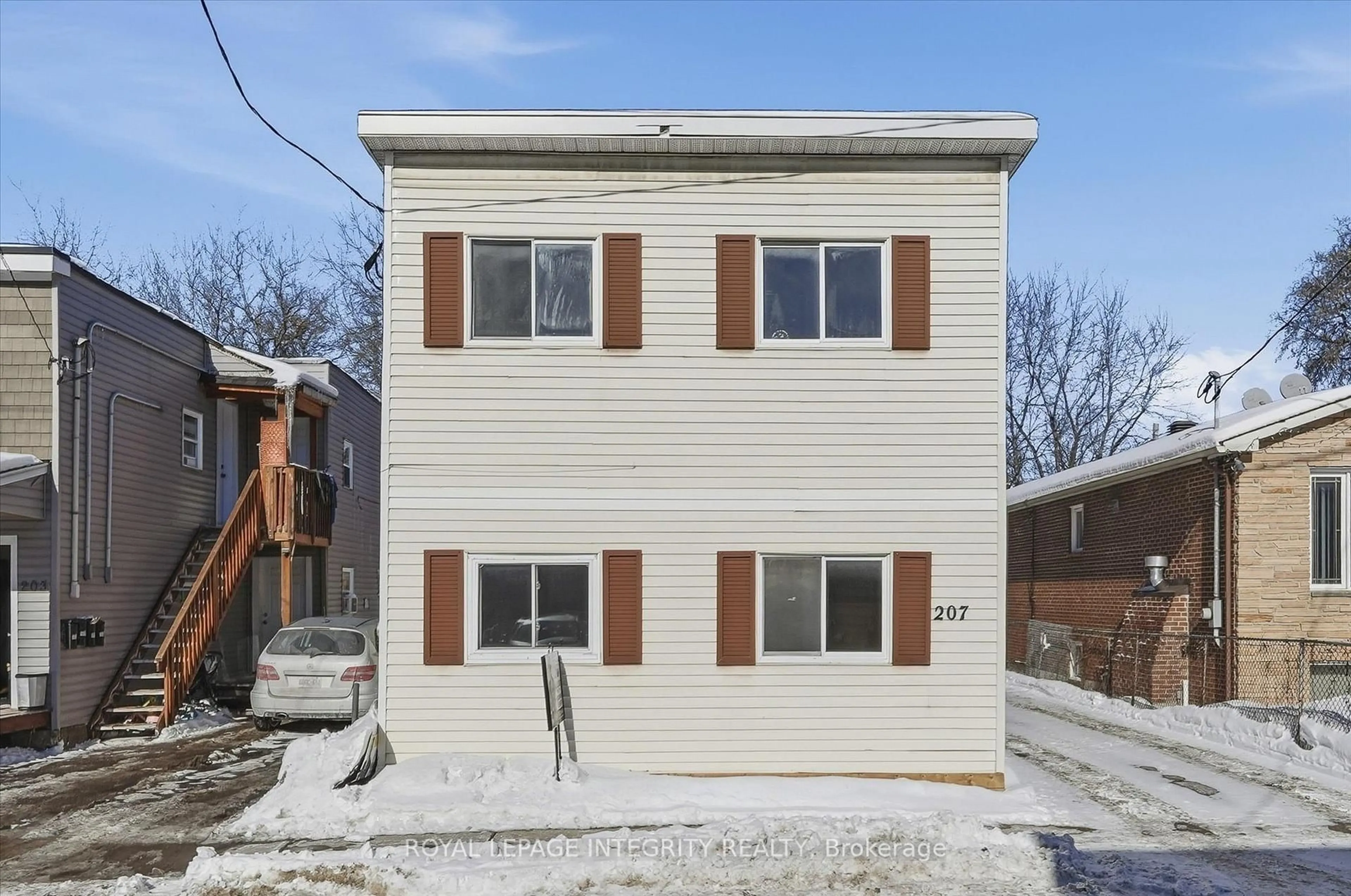 Unknown for 207 Ethel St, Ottawa Ontario K1L 5X1