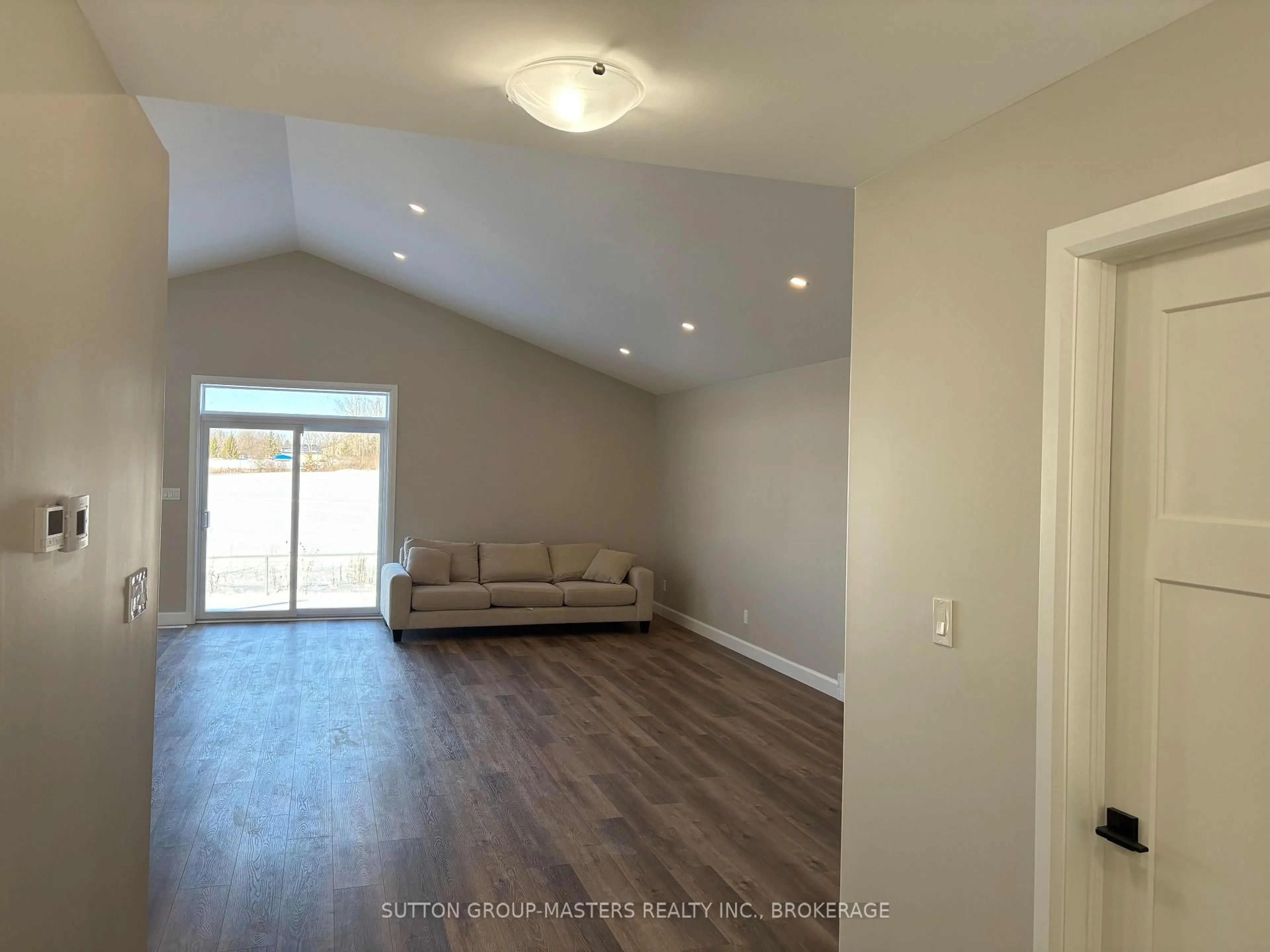 A pic of a room for 812 Windermere Dr, Kingston Ontario K7P 0N5