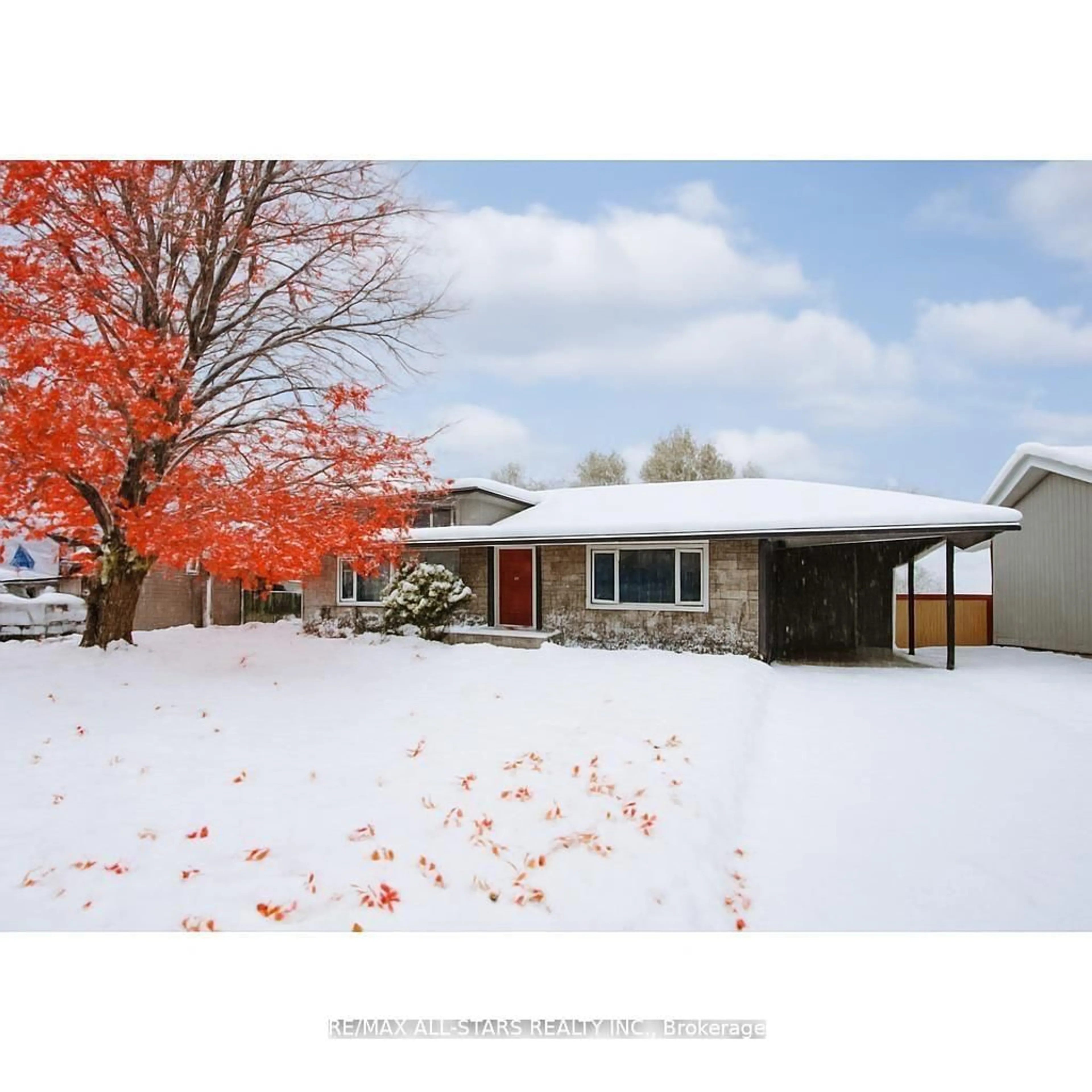 Home with vinyl exterior material, street for 112 Adelaide St, Kawartha Lakes Ontario K9V 4L9