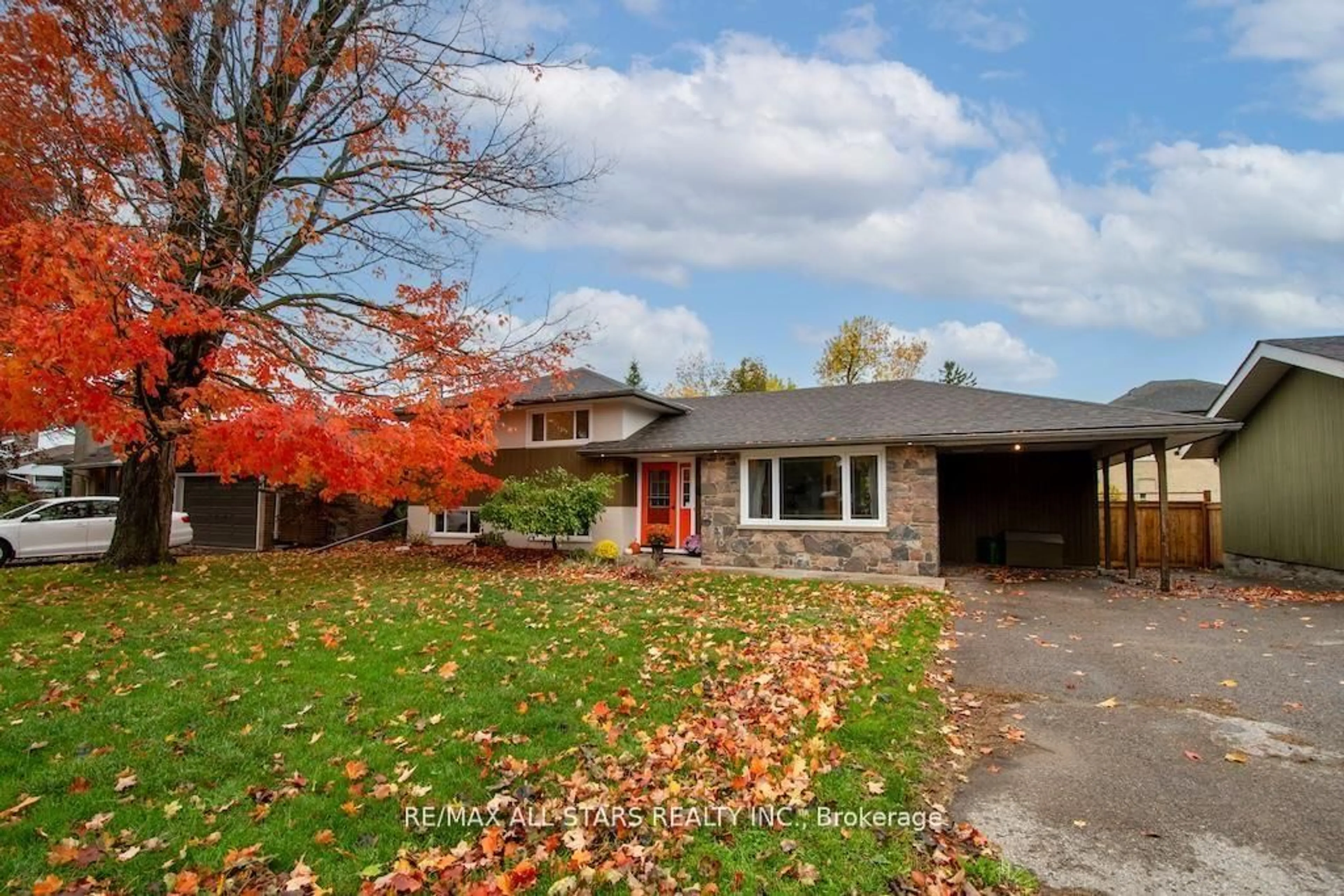 Home with brick exterior material, street for 112 Adelaide St, Kawartha Lakes Ontario K9V 4L9