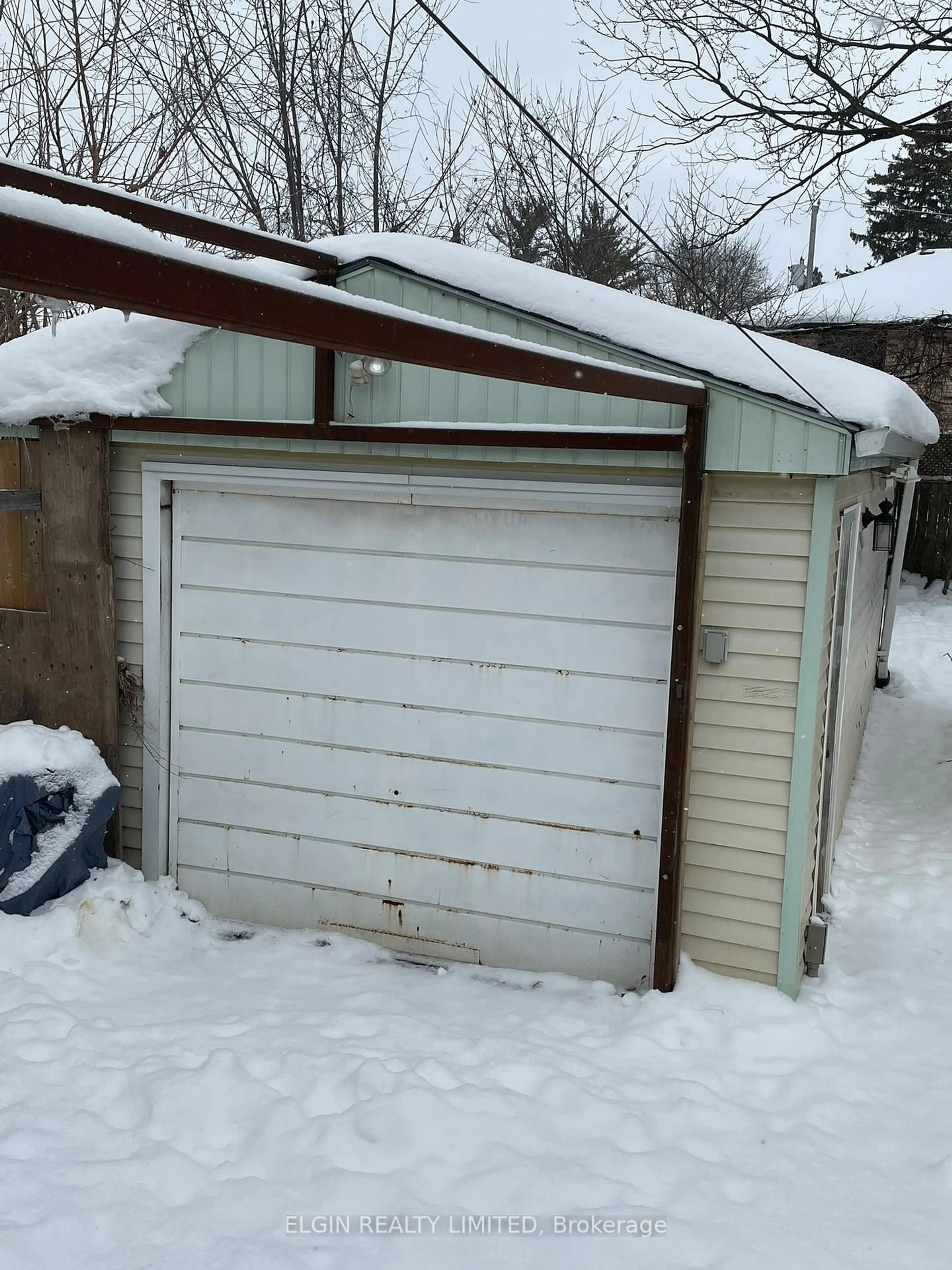 Shed for 1626 Churchill Ave, London East Ontario N5W 2K9