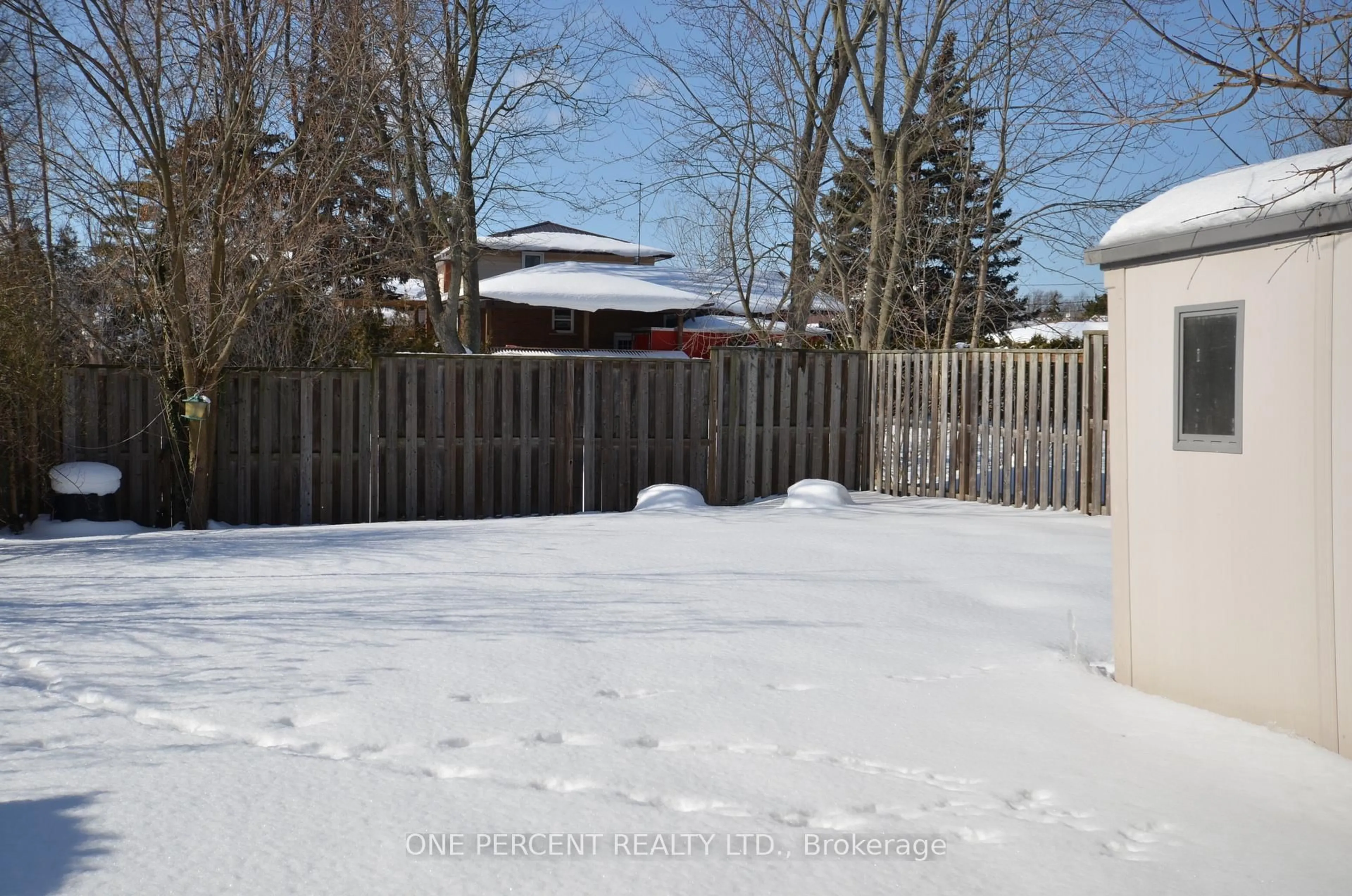 Patio, street for 99 Louth St, St. Catharines Ontario L2S 2T7