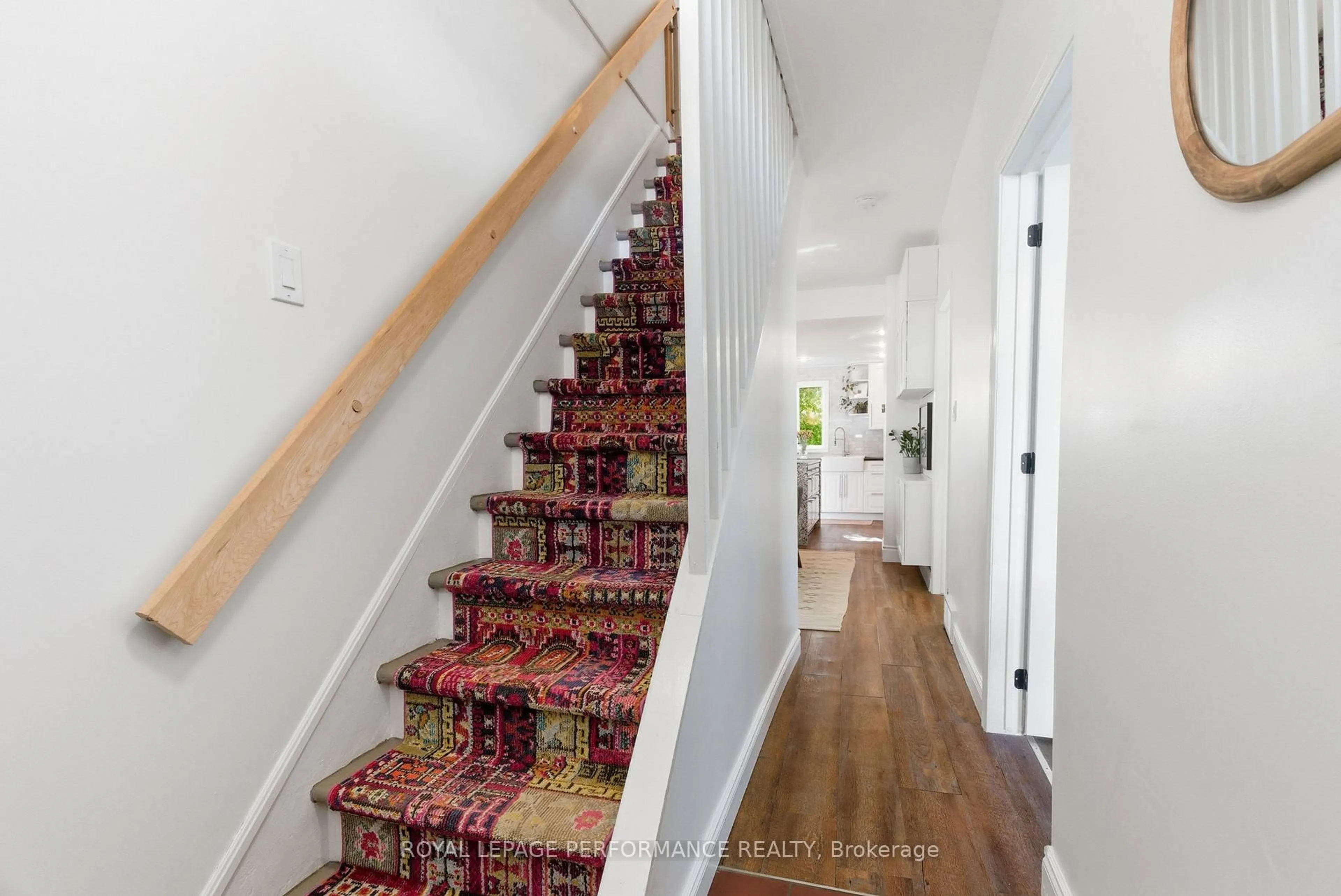 Unknown for 266 Bradley Ave, Ottawa Ontario K1L 7E9