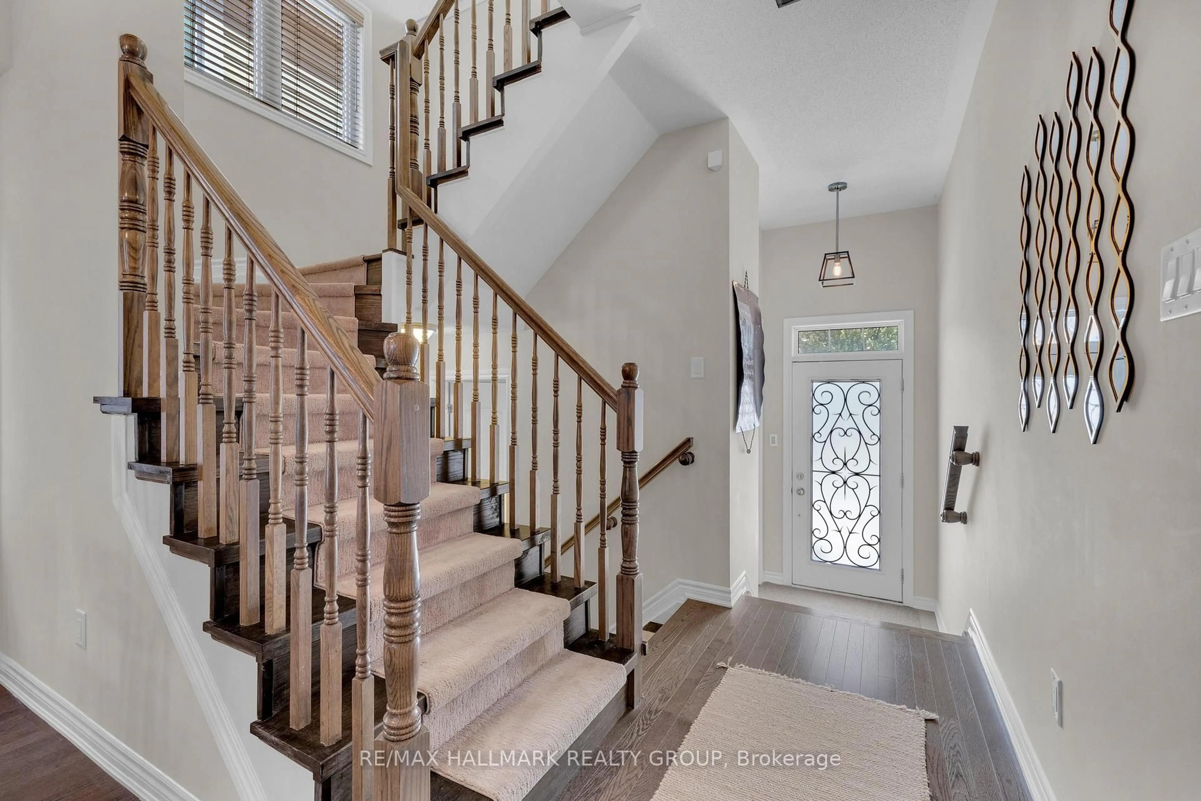 Unknown for 229 Meadowbreeze Dr, Ottawa Ontario K2M 3A6