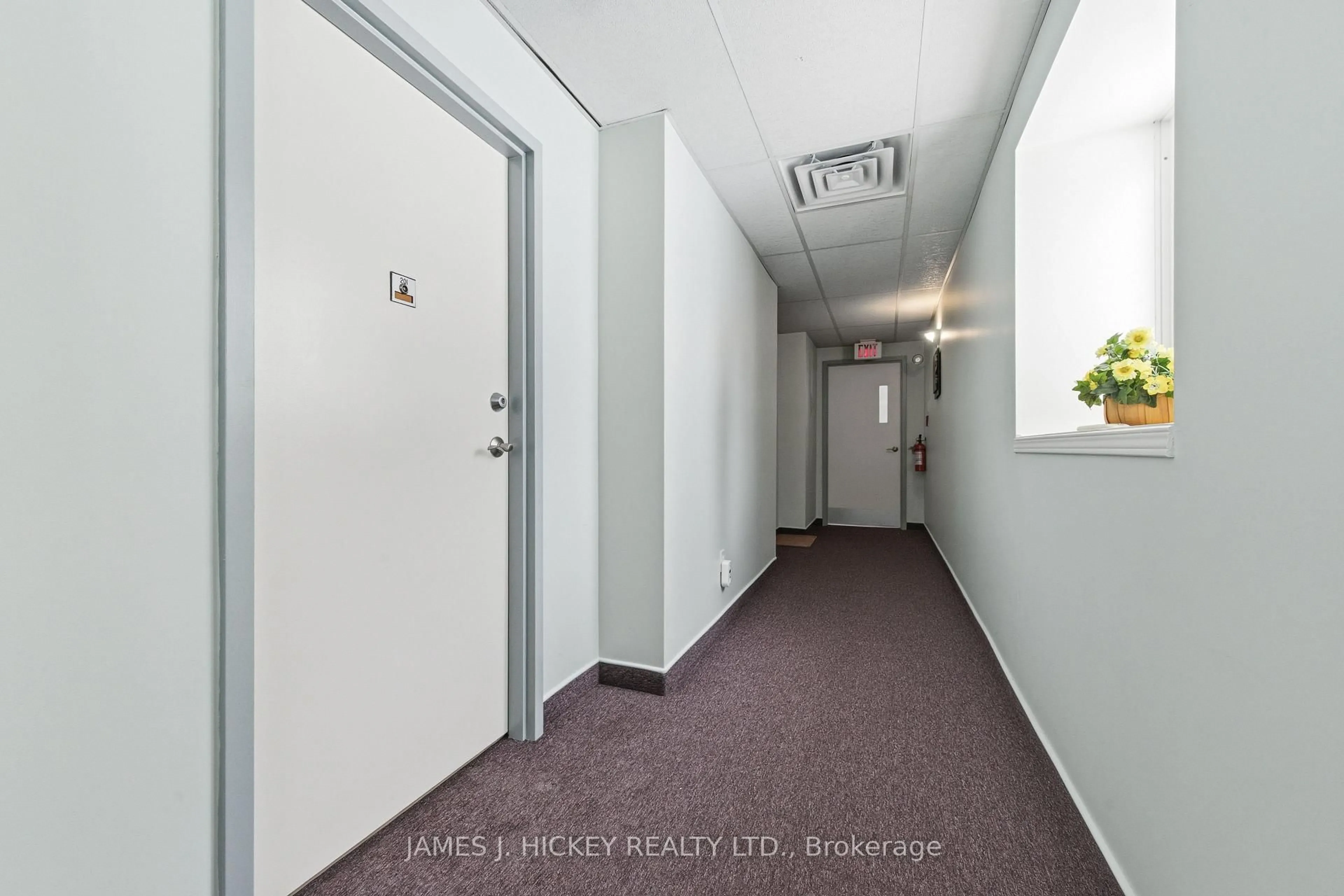 Indoor foyer for 1 Brockhouse Way #201, Deep River Ontario K0J 1P0