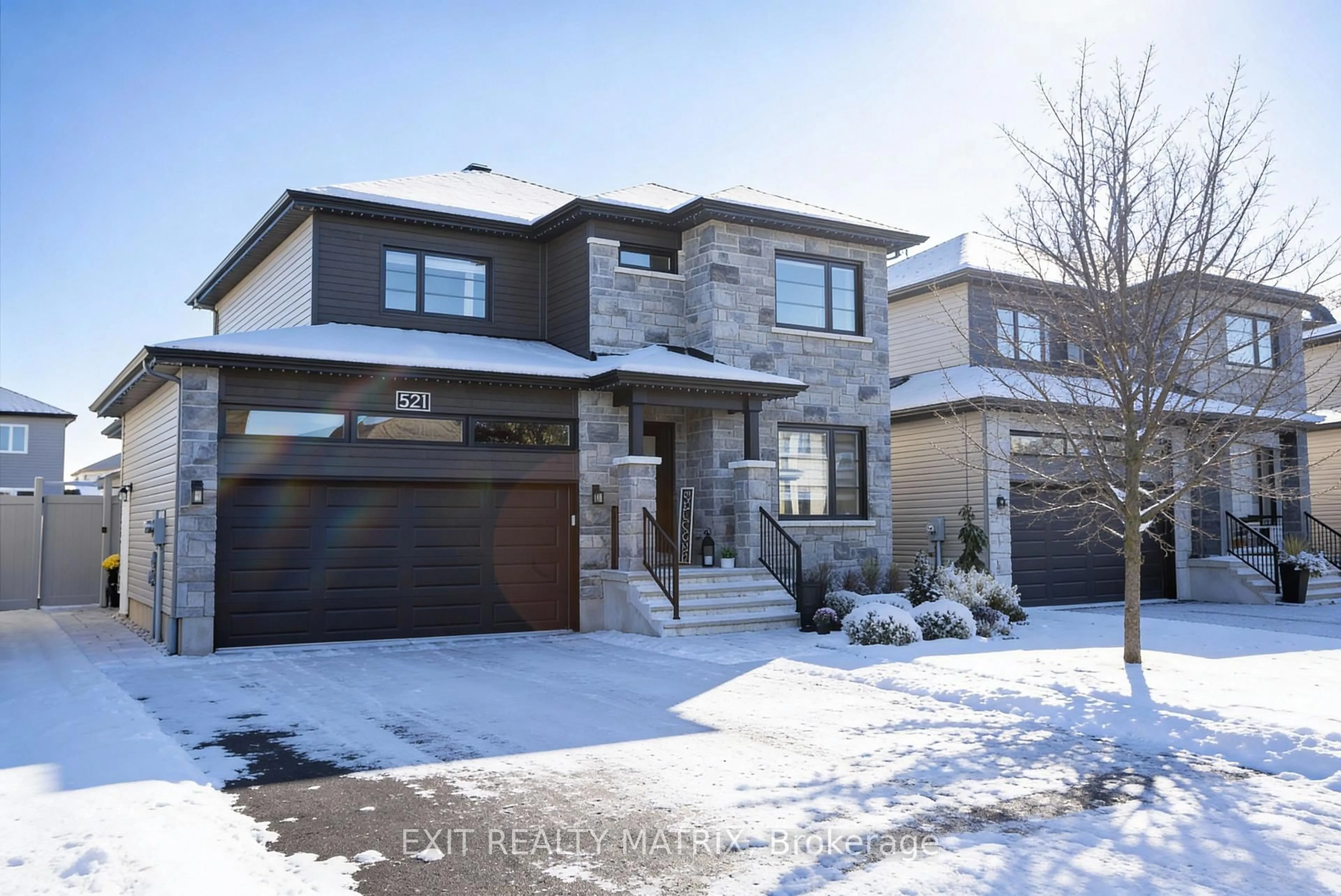 Home with brick exterior material, street for 521 Marseille St, Russell Ontario K0A 1W0