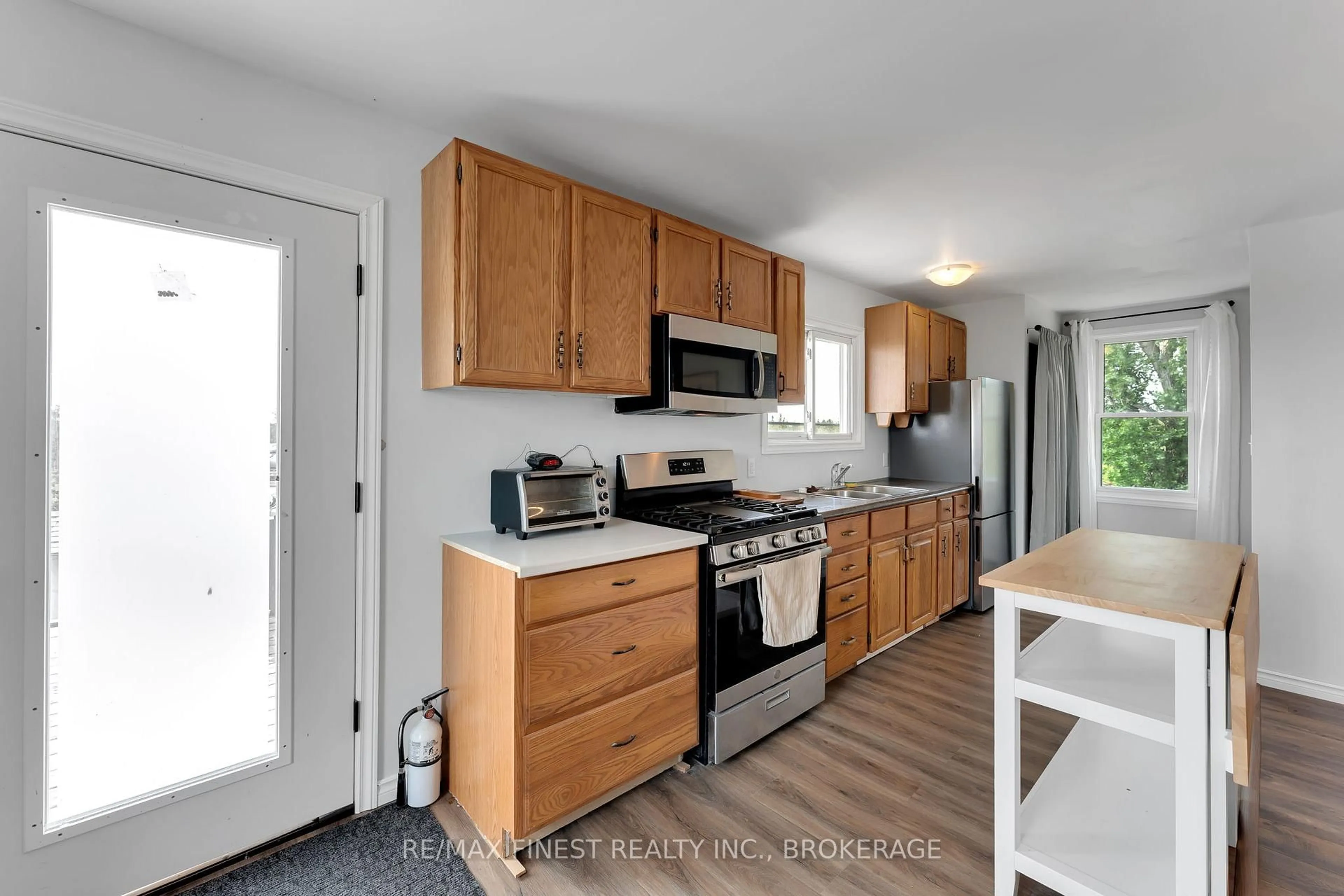 Standard kitchen, unknown for 780 Wing Rd, Bissett Creek Ontario K0H 2H0