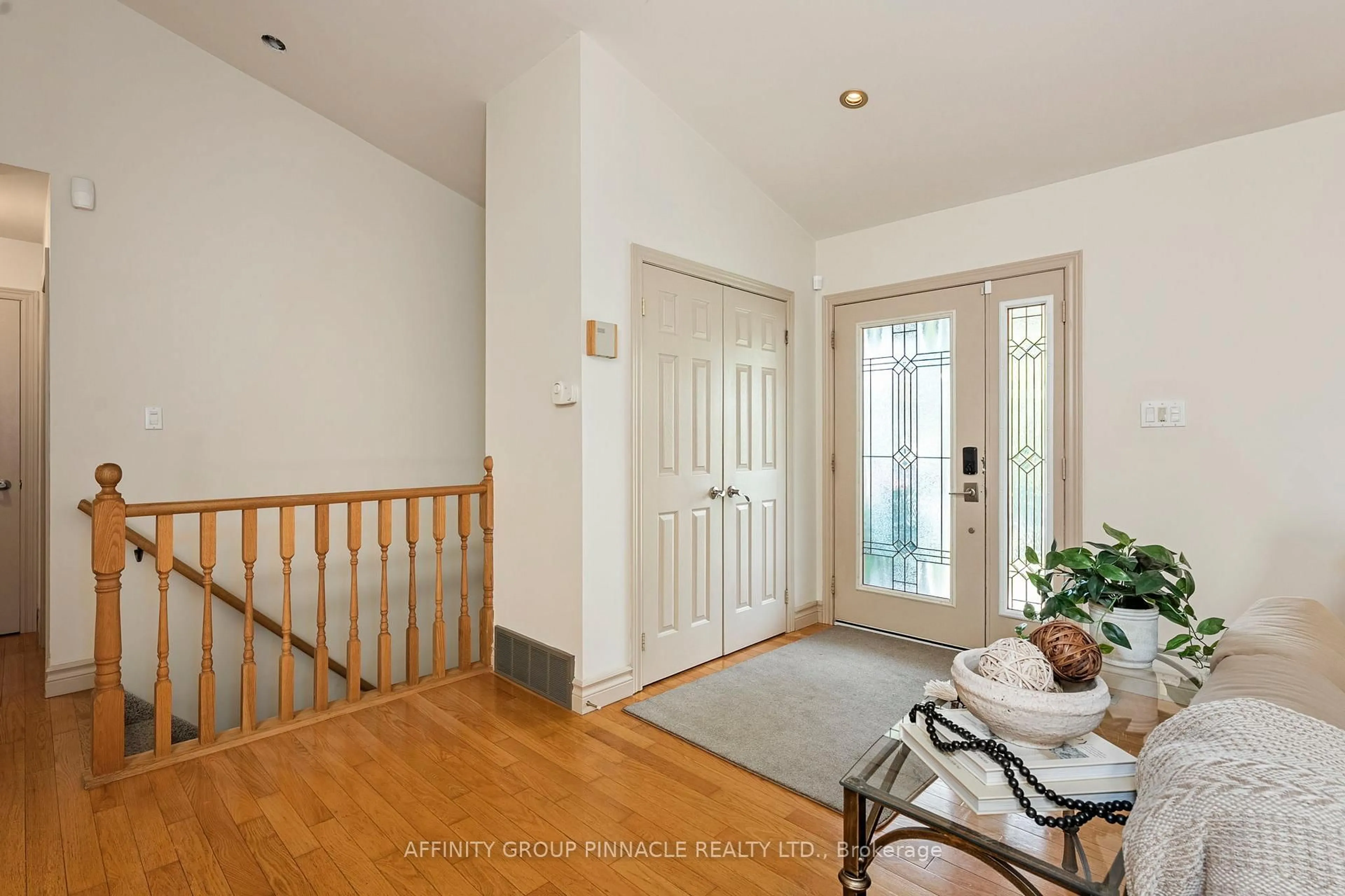 Indoor entryway for 3 David Dr, Kawartha Lakes Ontario K9V 5G7