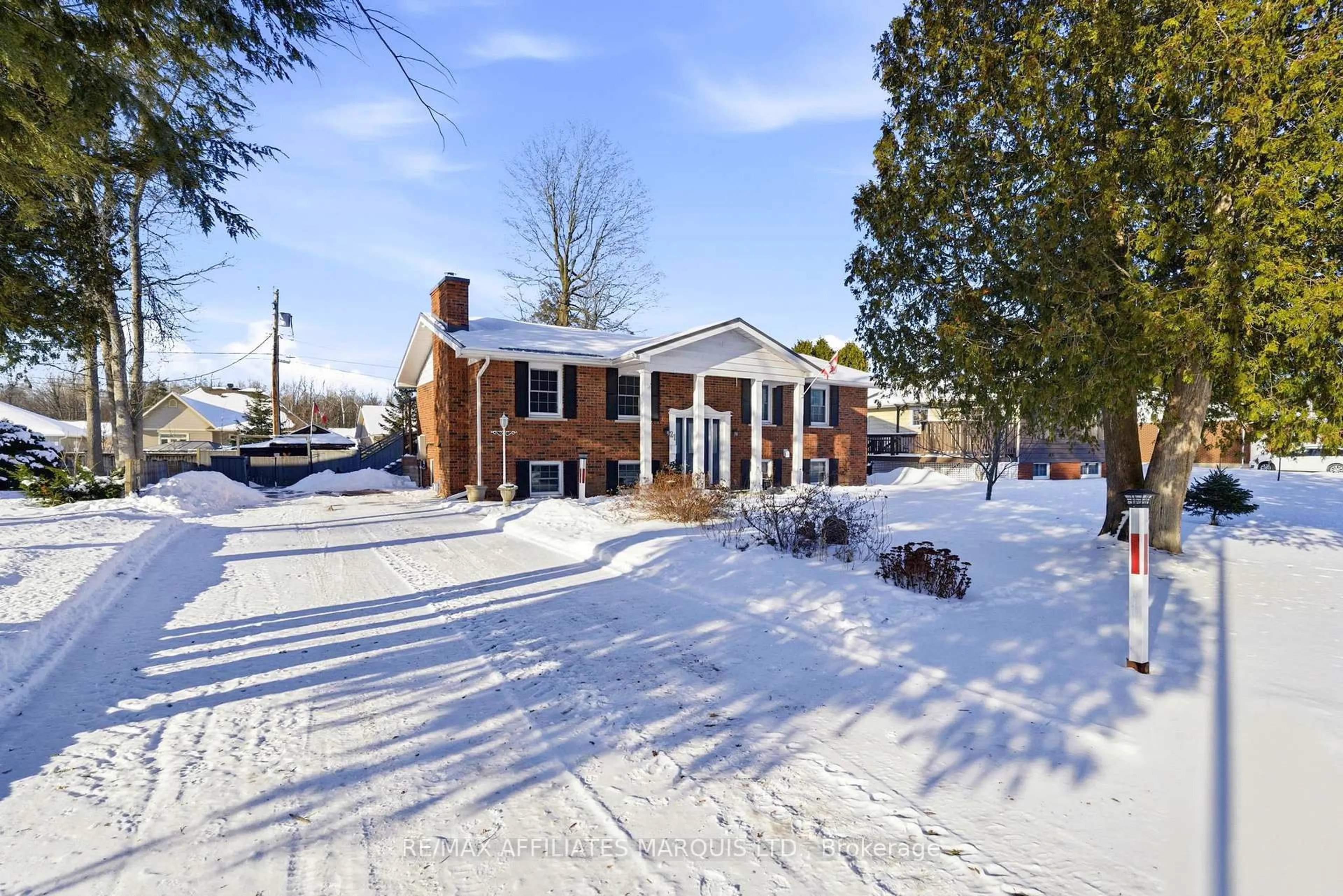 Unknown for 21 Spruce St, South Stormont Ontario K0C 1M0