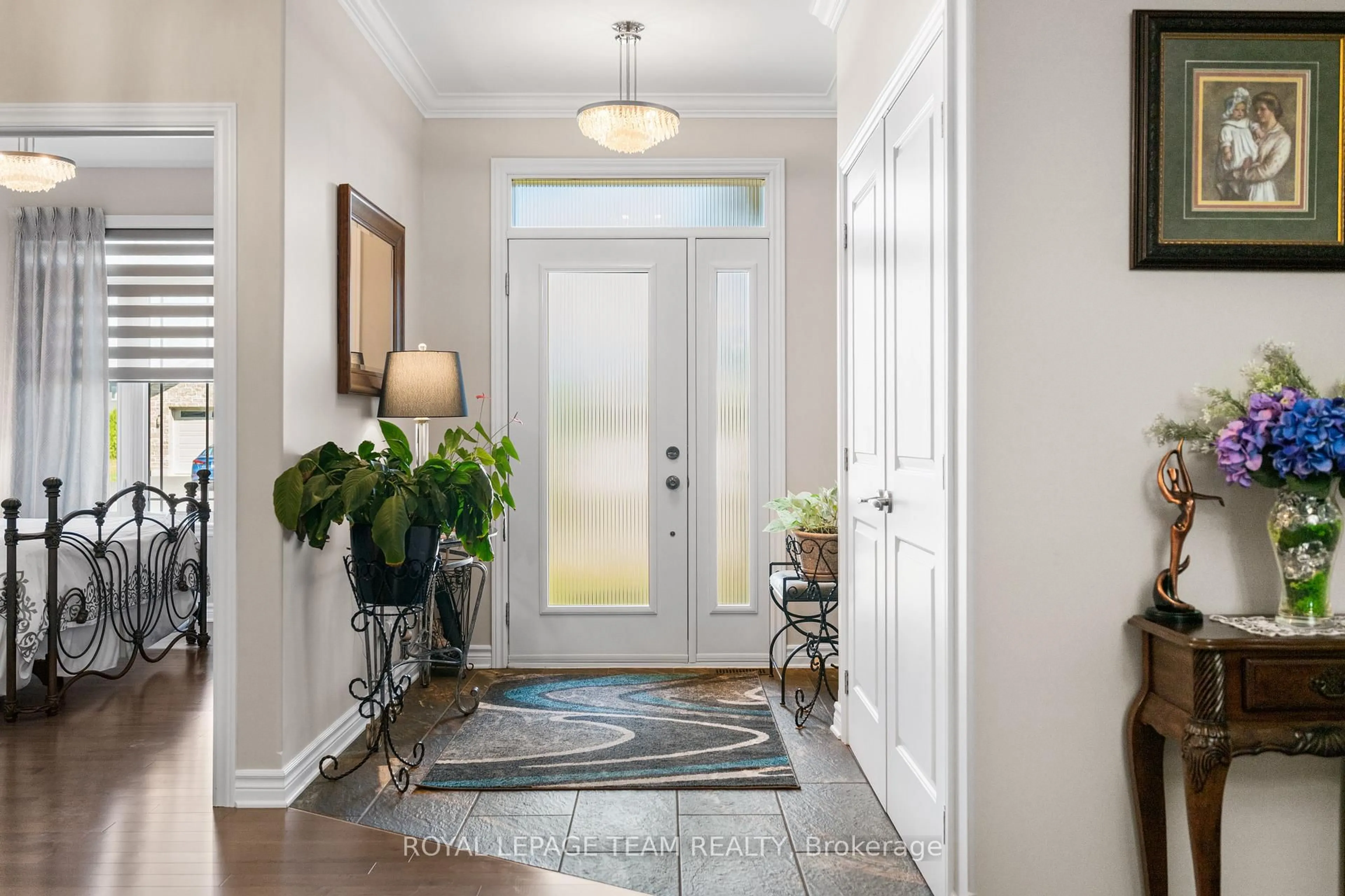 Indoor entryway for 20 Eleanor Dr, South Stormont Ontario K0C 1P0