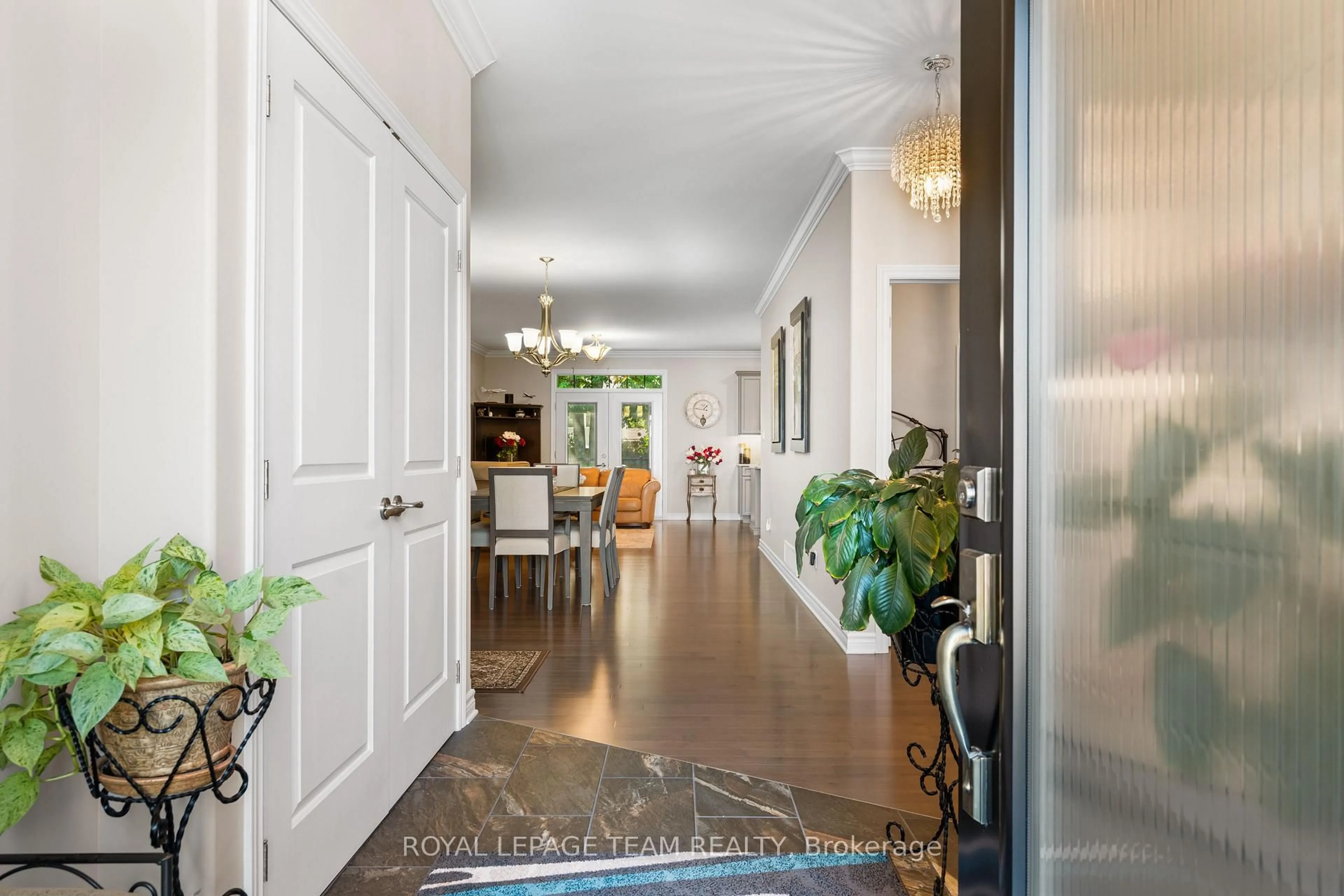 Indoor entryway for 20 Eleanor Dr, South Stormont Ontario K0C 1P0