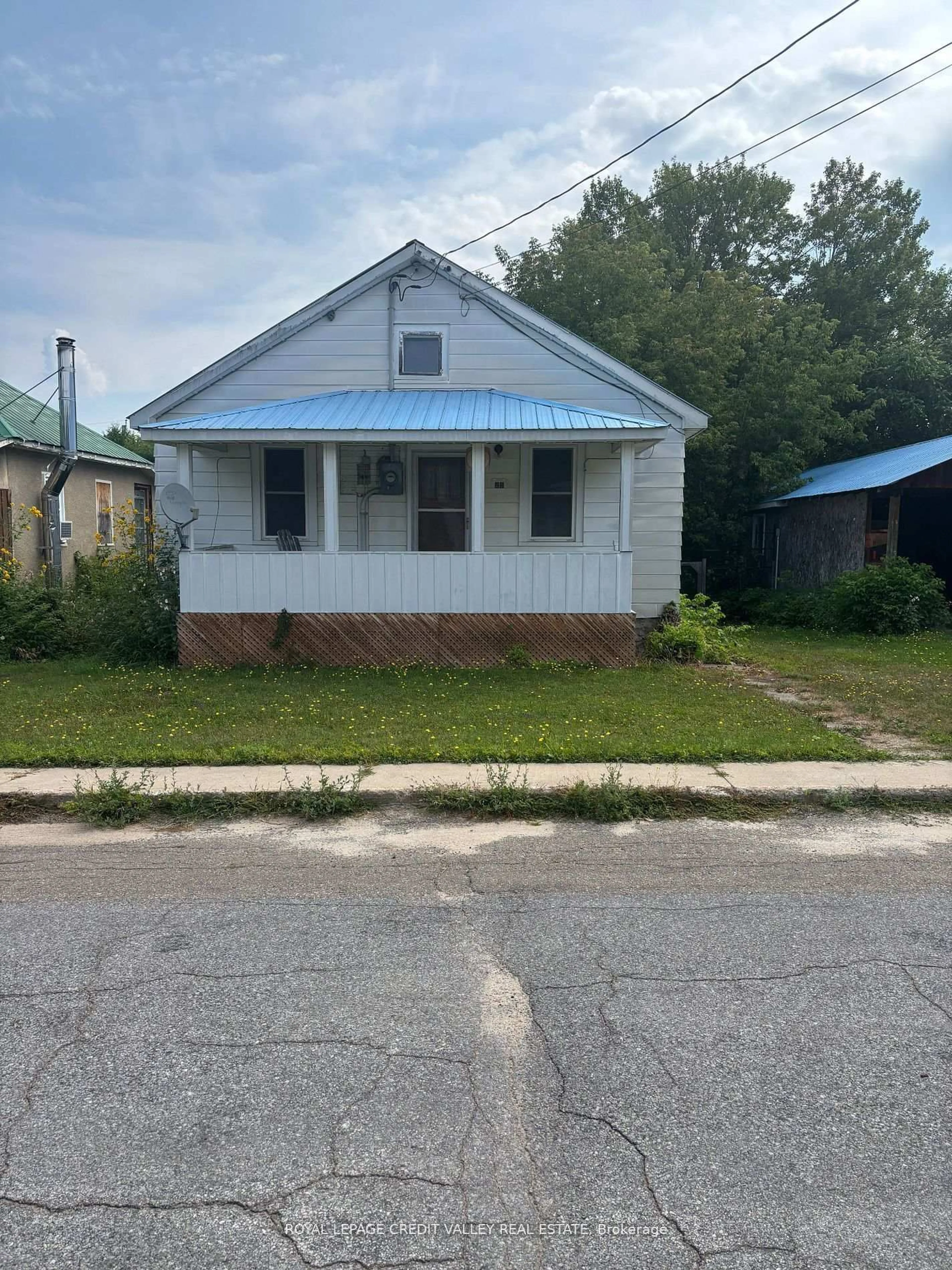 Unknown for 23 Alice St, Bancroft Ontario K0L 1C0