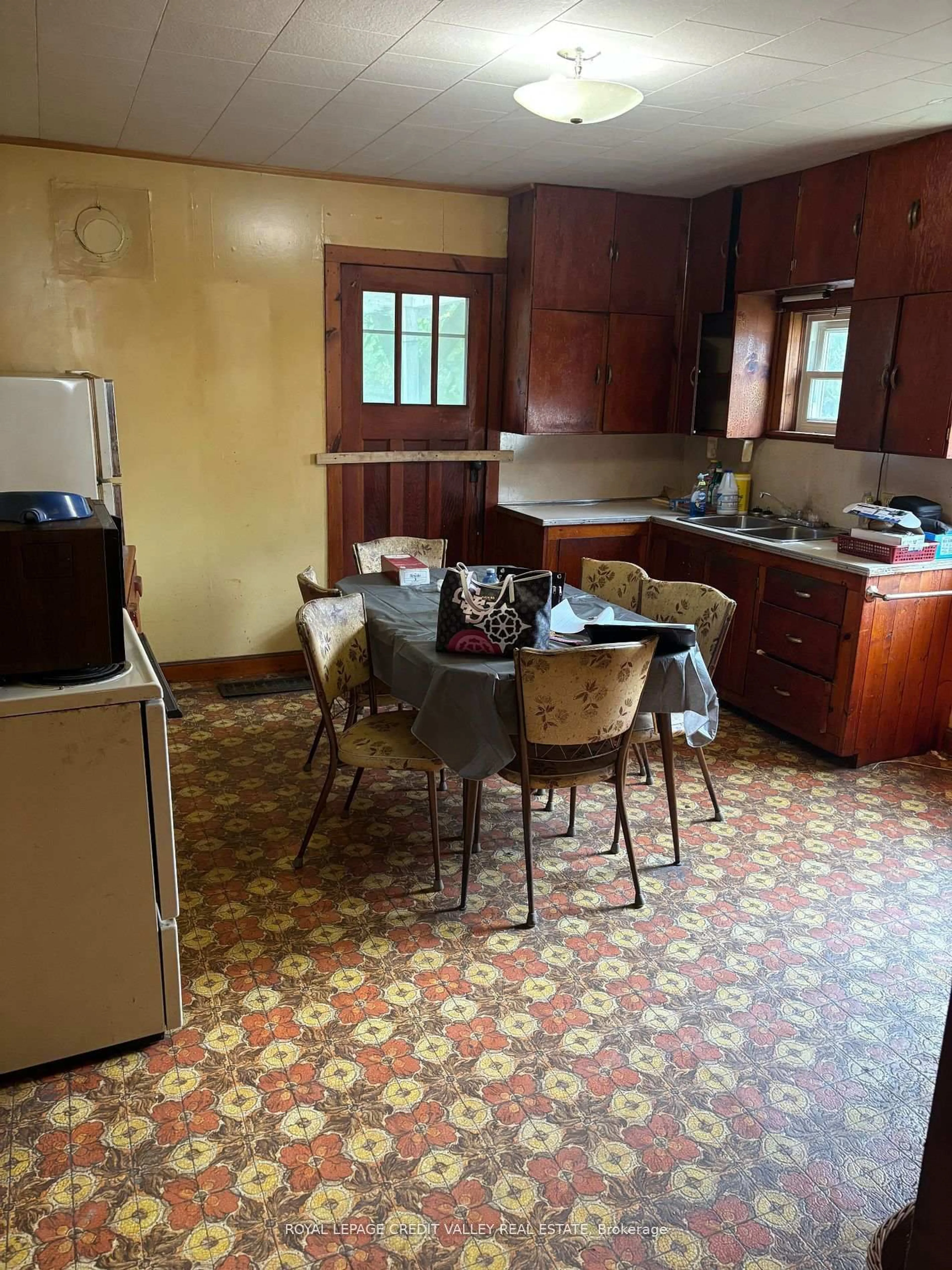 Unknown for 23 Alice St, Bancroft Ontario K0L 1C0