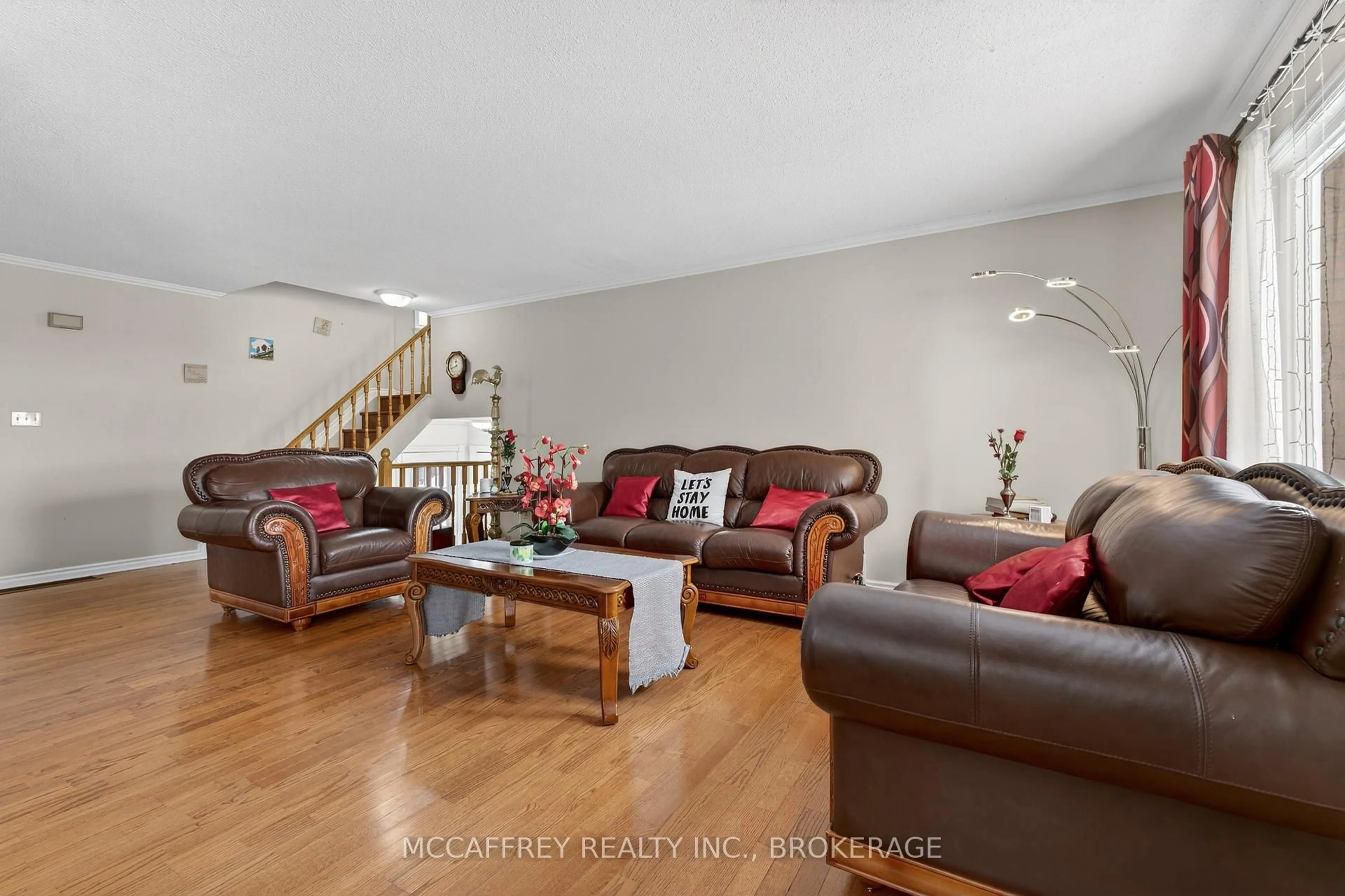 Living room with furniture, unknown for 1311 CUTHBERTSON Ave, Brockville Ontario K6V 6Y2