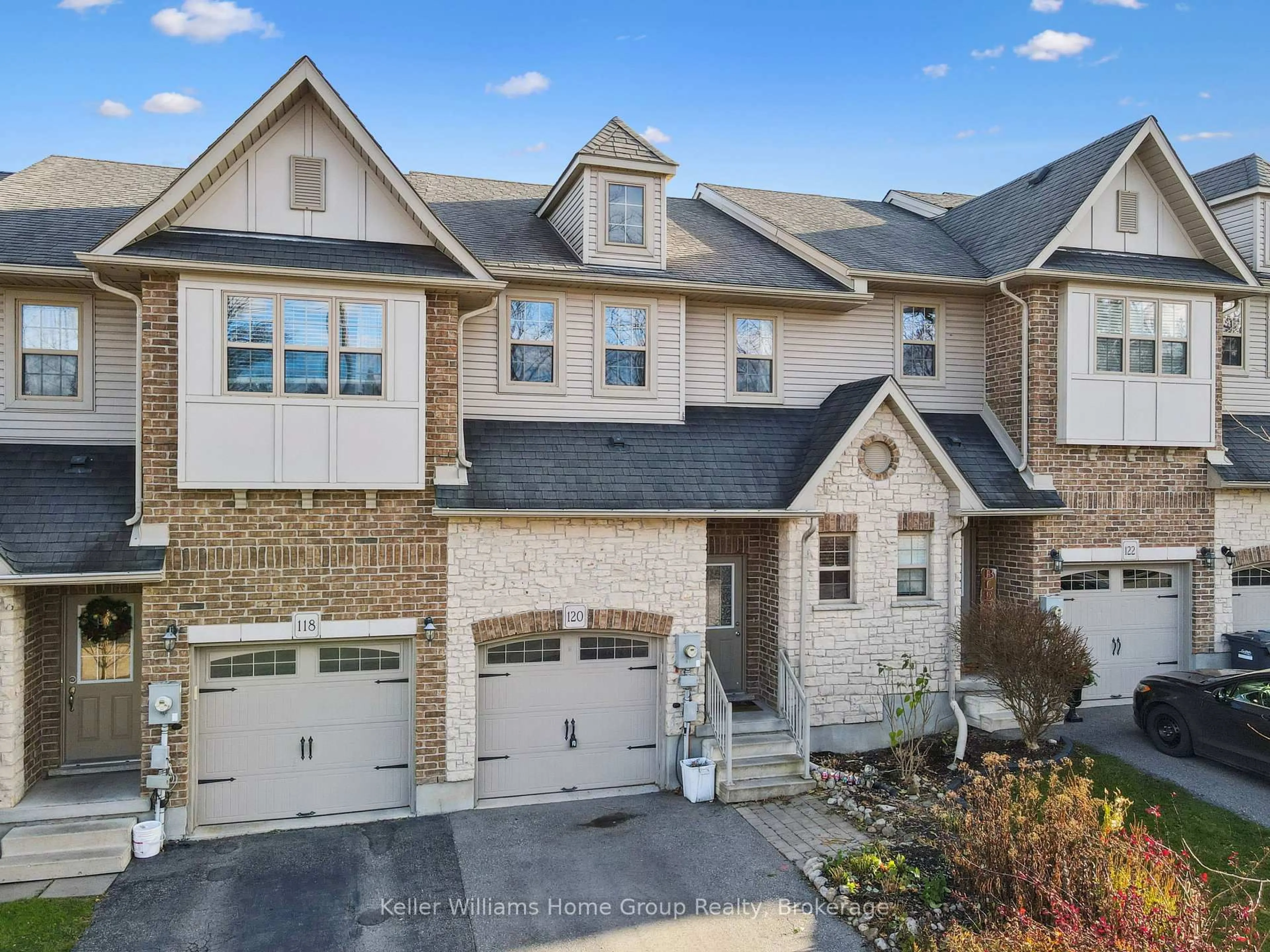 Home with brick exterior material, street for 120 Creighton Ave, Guelph Ontario N1E 0H8