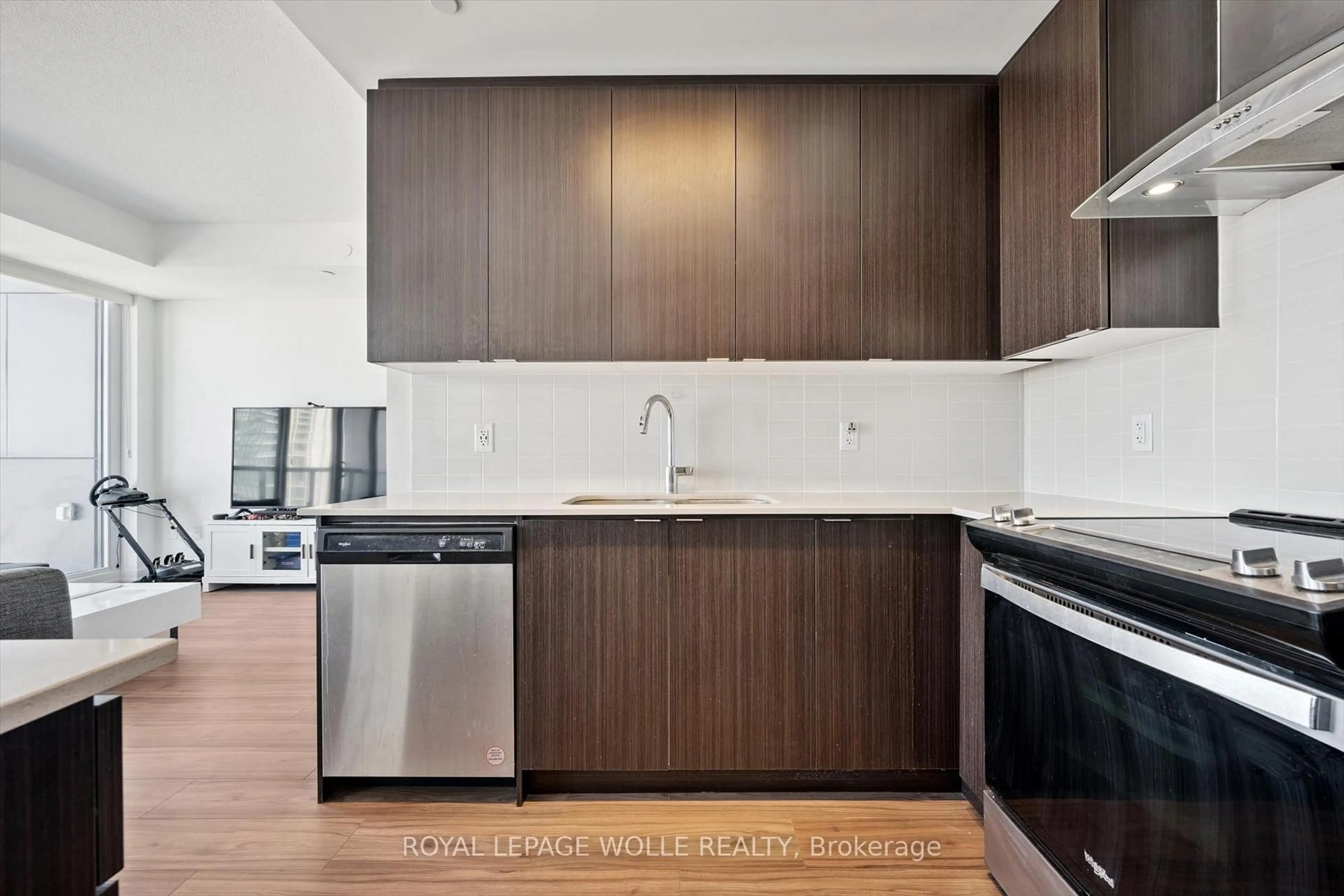 Standard kitchen, unknown for 55 Duke St #1910, Kitchener Ontario N2H 0C9