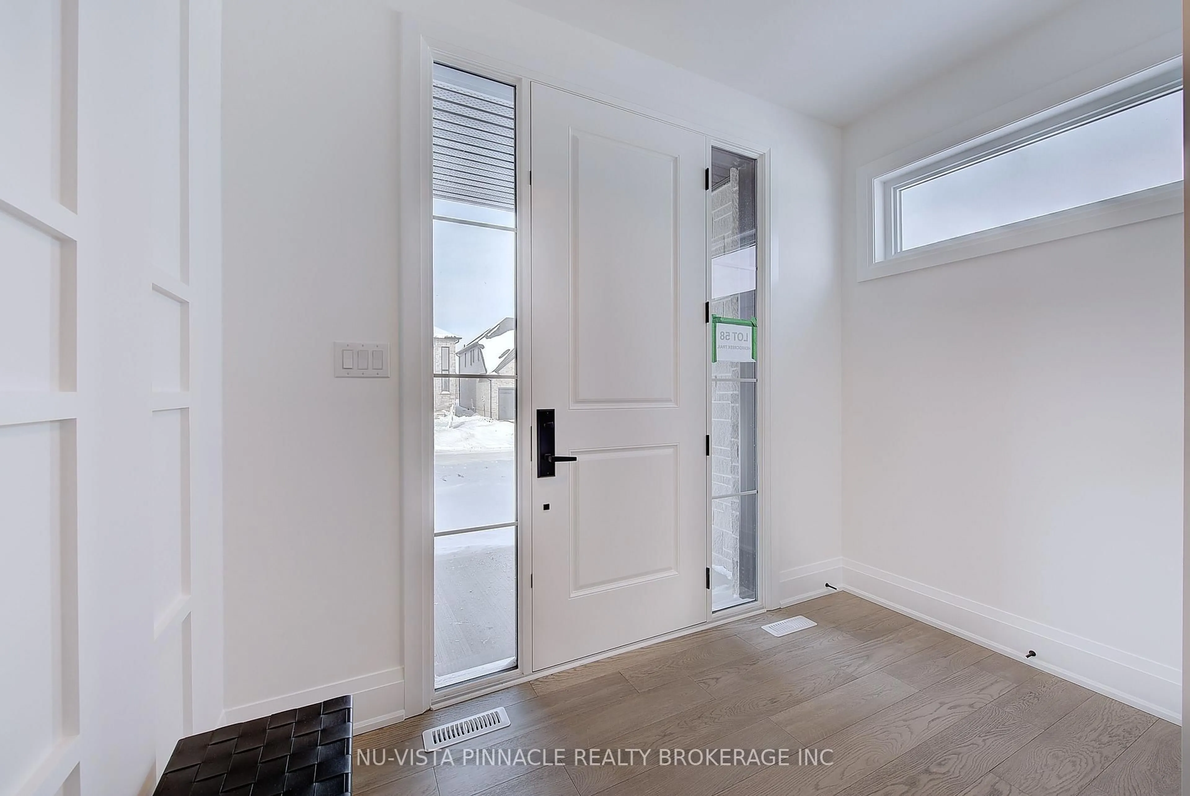 Indoor entryway for 2693 HEARDCREEK Tr, London North Ontario N6G 0Z8