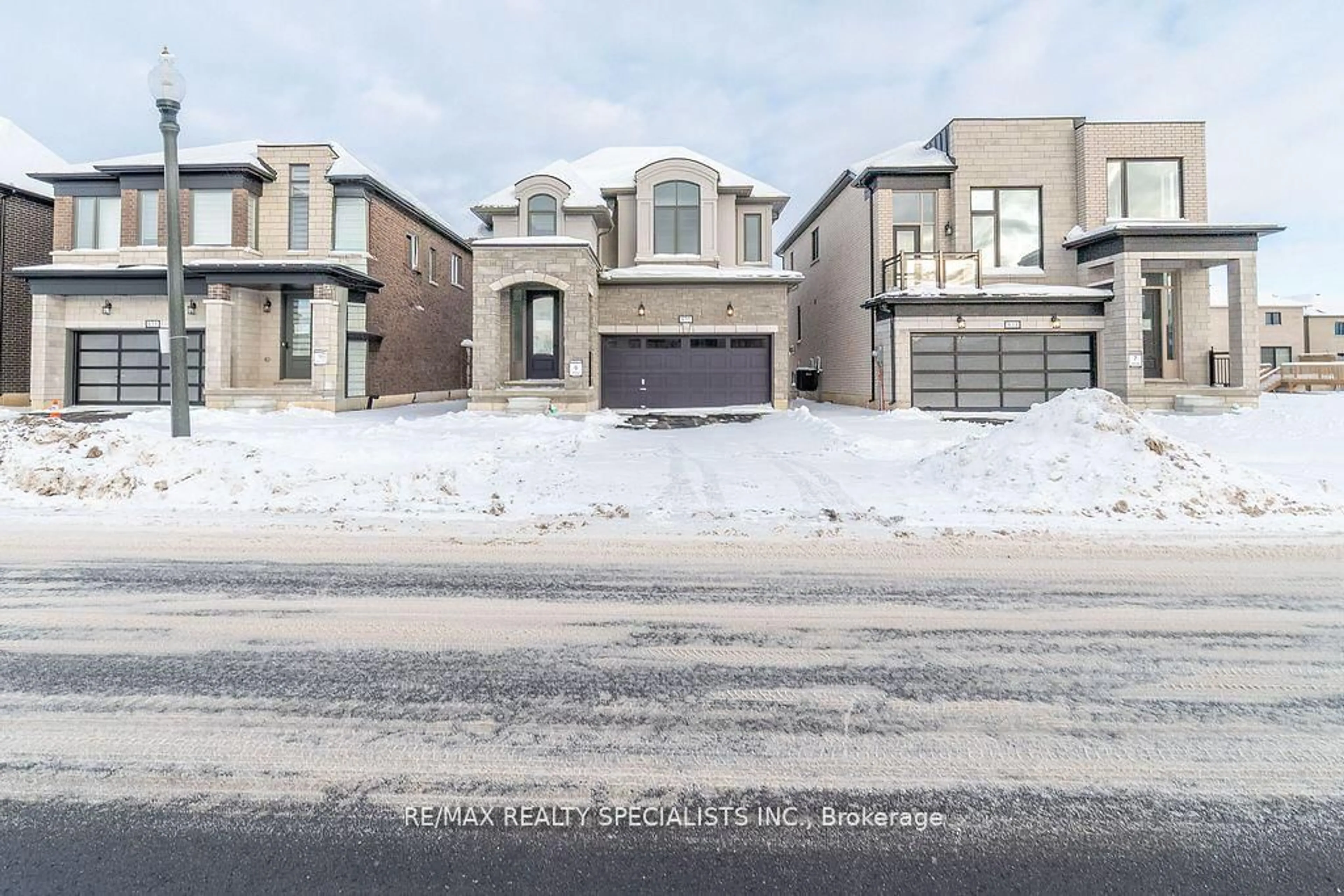 Unknown for 835 Queenston Blvd, Woodstock Ontario N4T 0N7