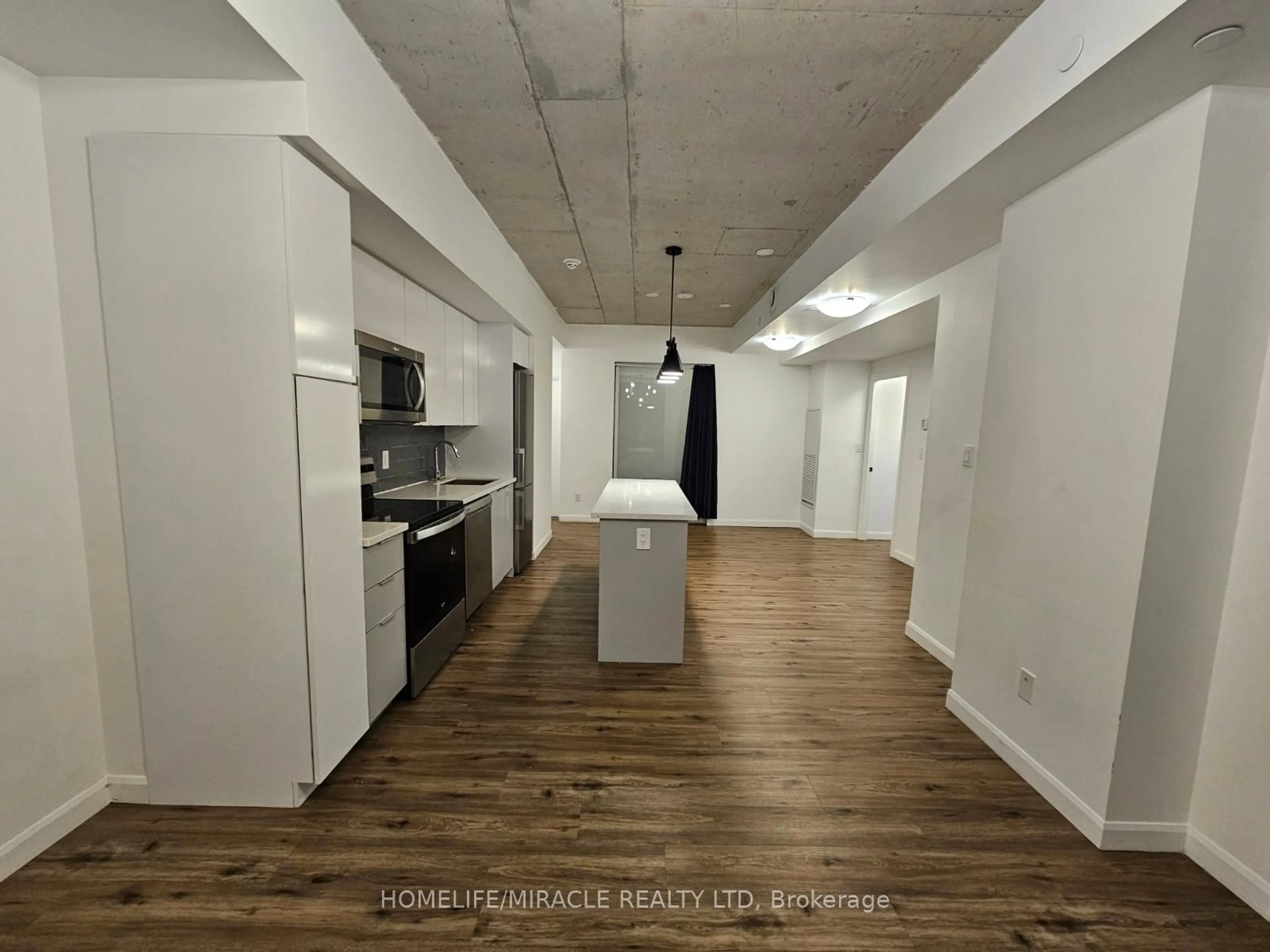 A pic of a room for 7 Erie Ave #712, Brantford Ontario N3S 2E7