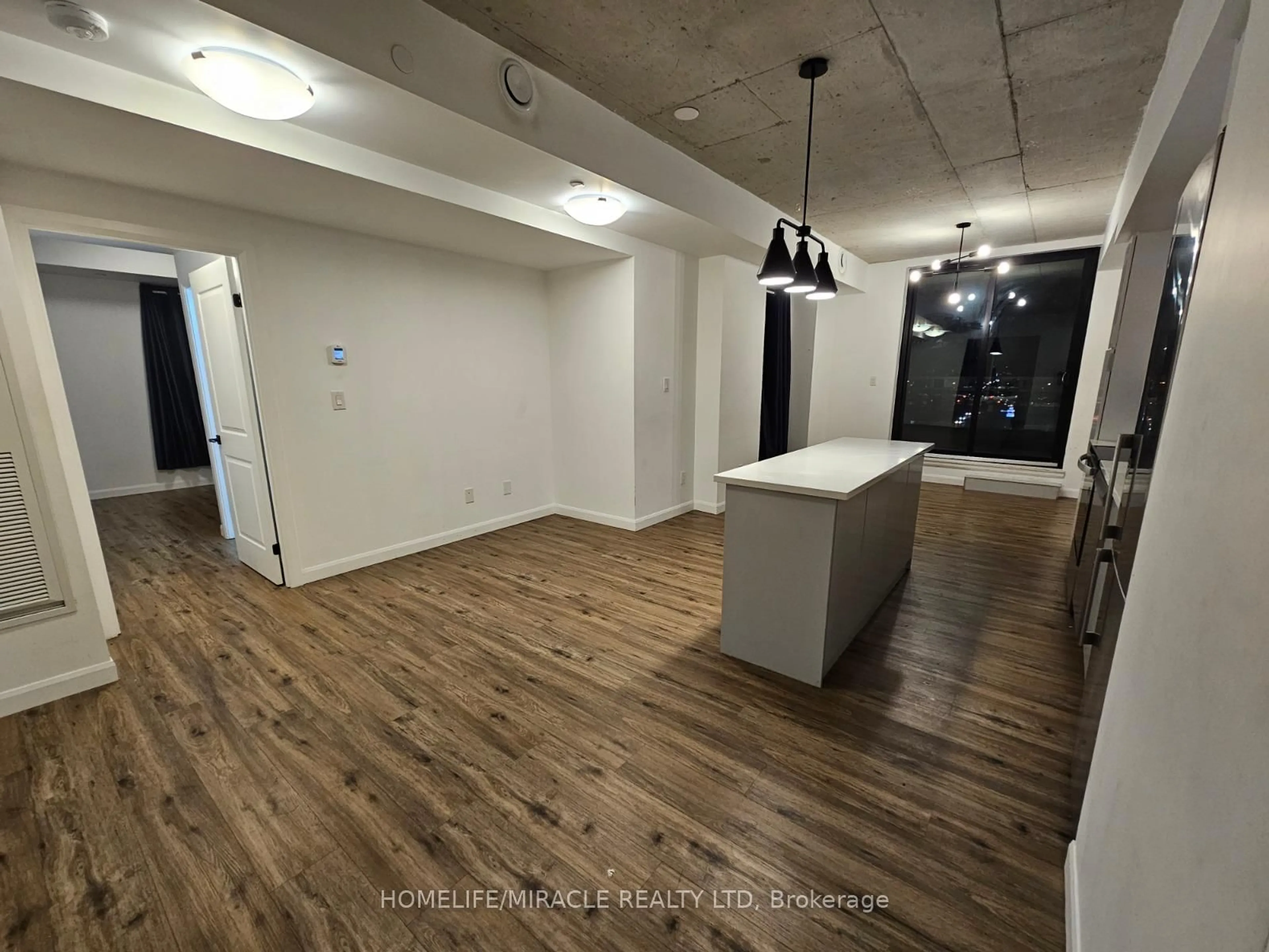 Open concept kitchen, unknown for 7 Erie Ave #712, Brantford Ontario N3S 2E7