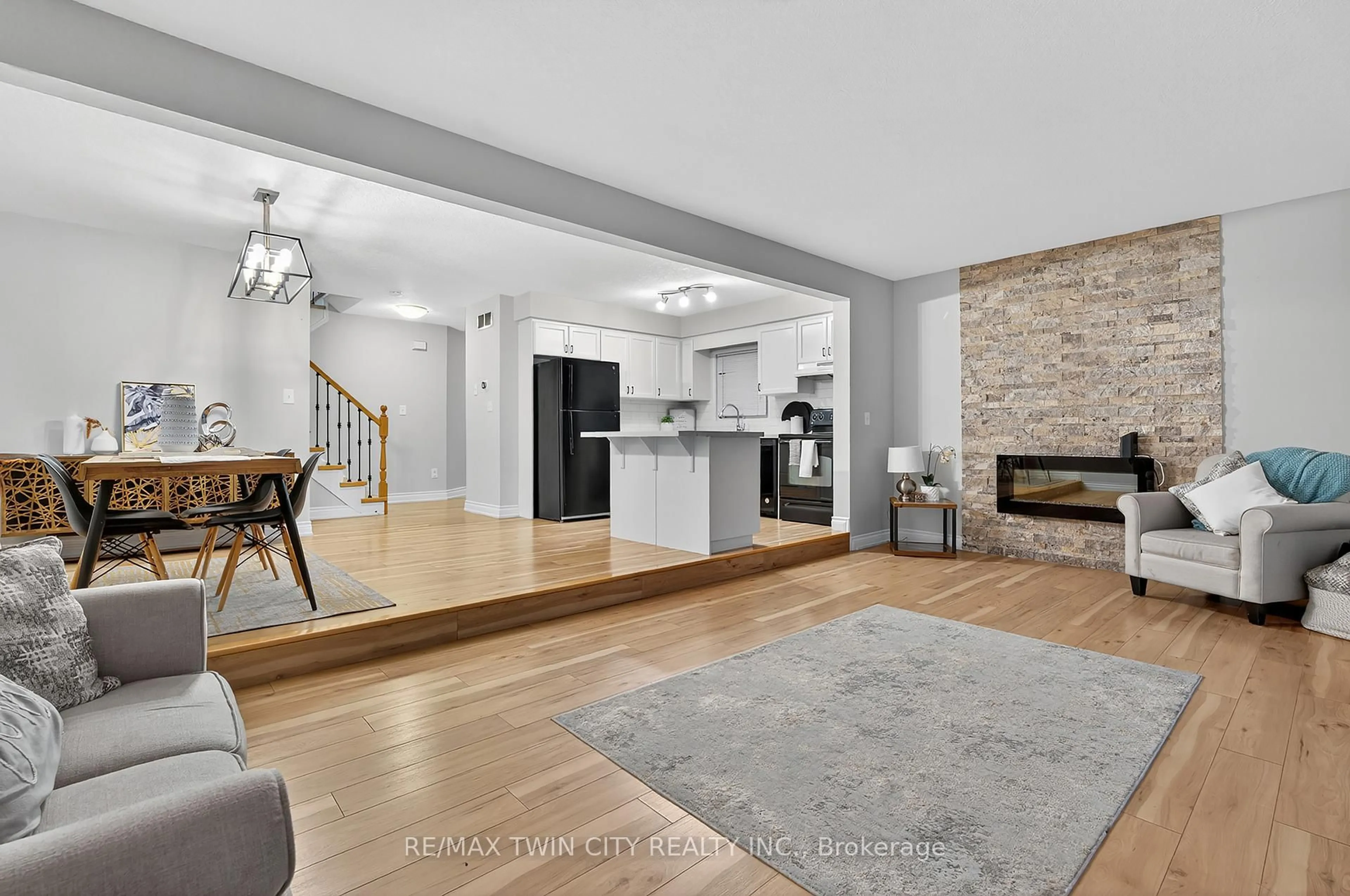 Unknown for 70 Cannes St, Kitchener Ontario N2R 1V2