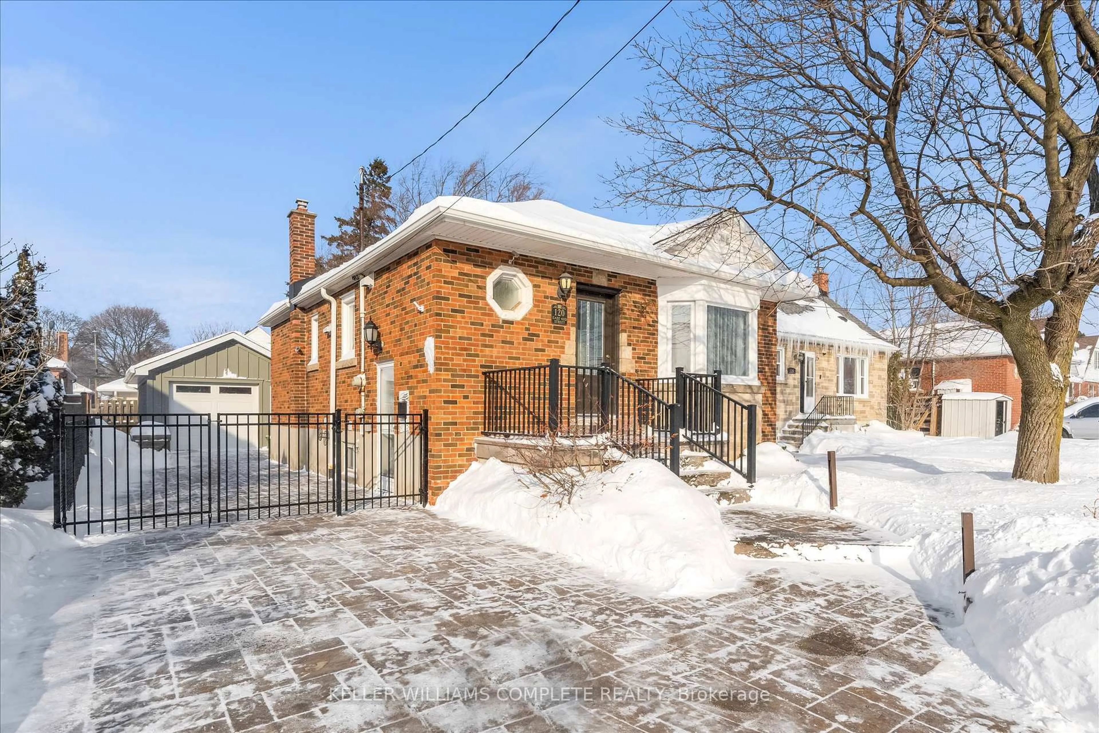 Home with brick exterior material, street for 120 EAST 43RD St, Hamilton Ontario L8T 3B9
